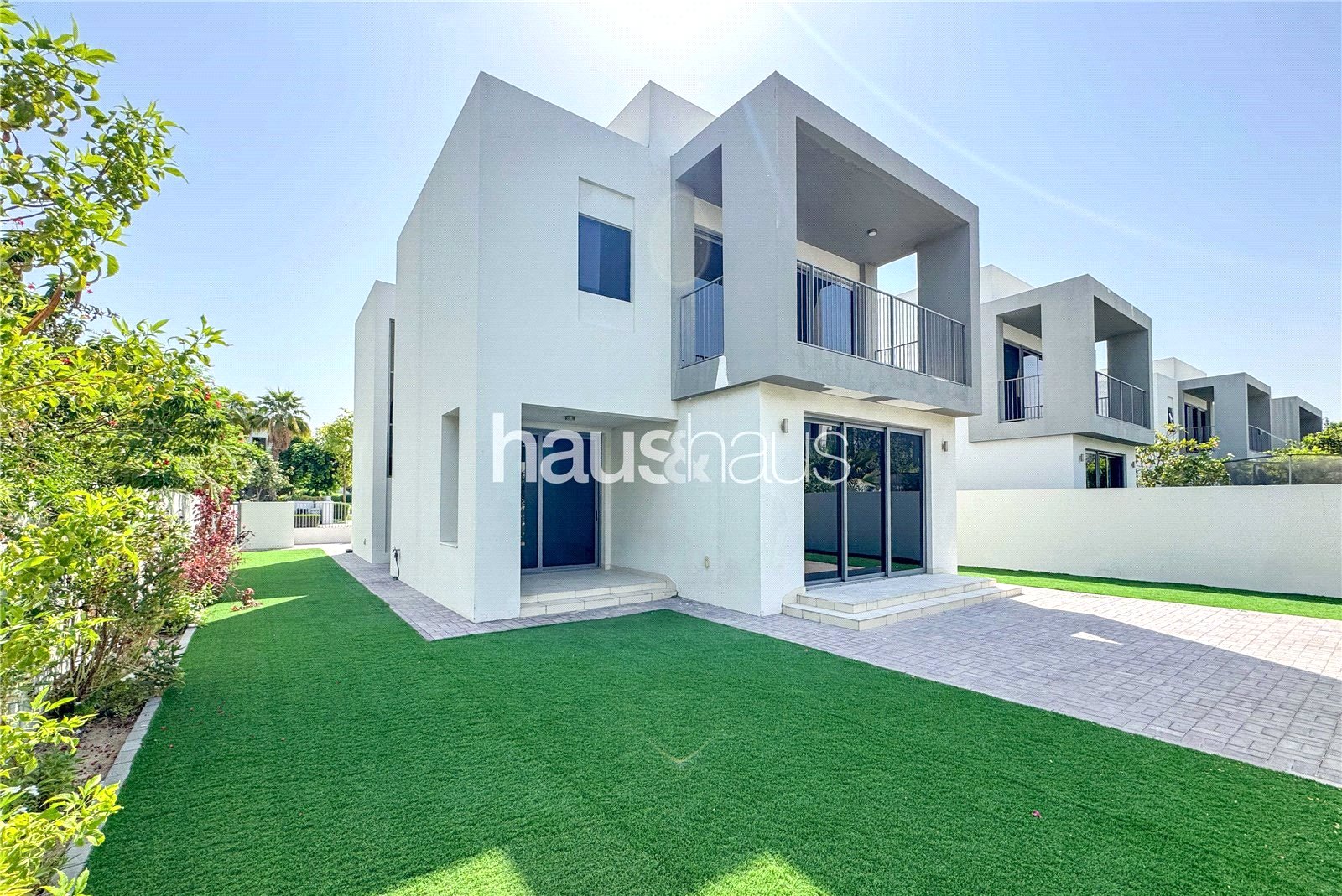 Single Row | Large Plot | Available now