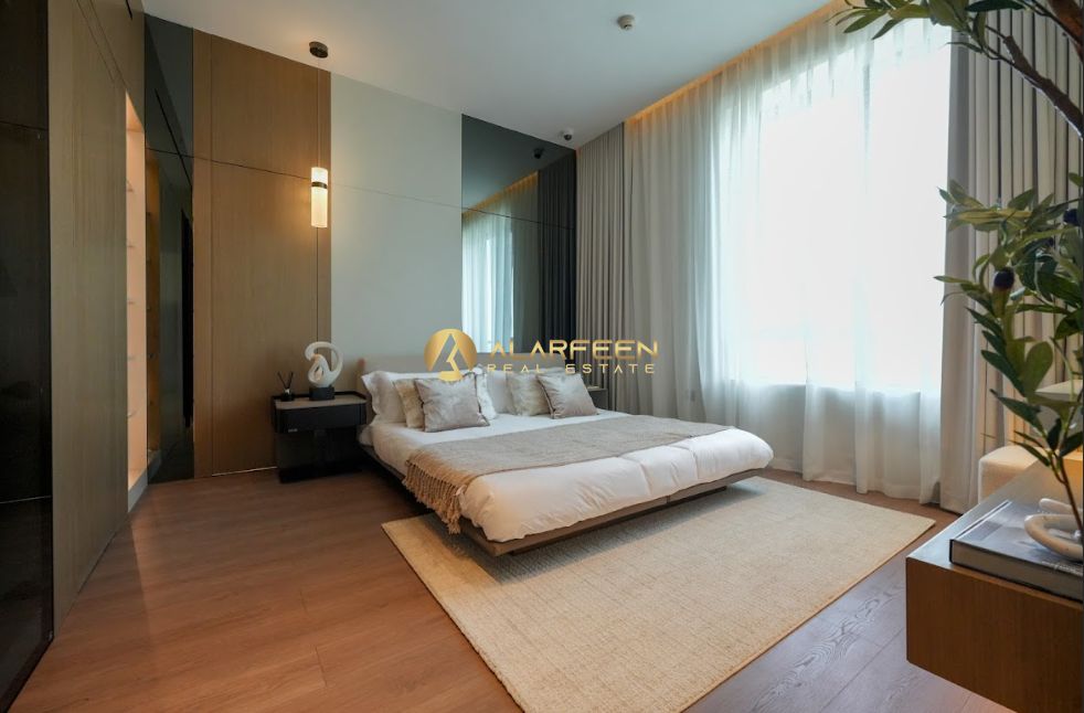Modern Smart Home | Spacious Layout | Pool View