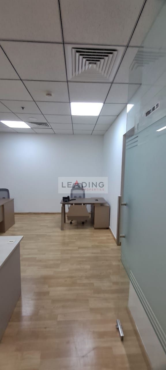 FULLY FURNISHED OFFICE | VACANT