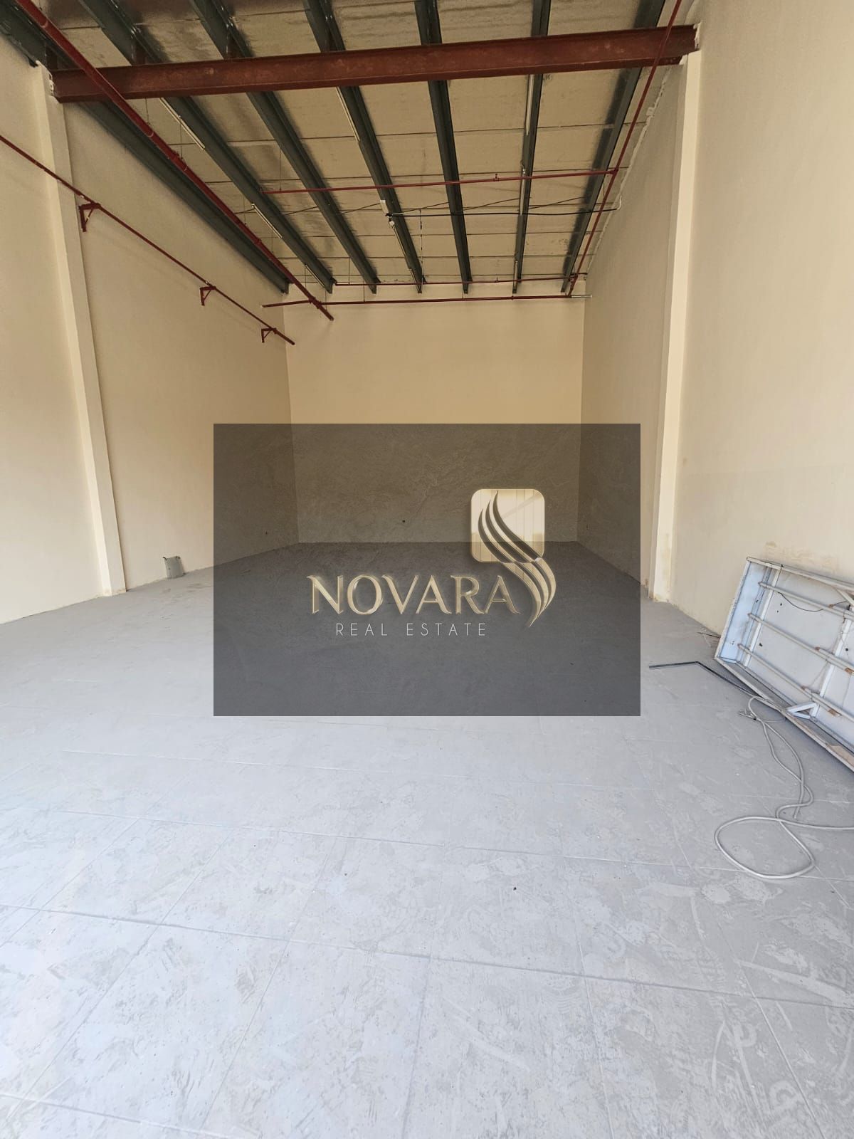 A great opportunity to rent in a strategic location on a main road in Al Jurf Industrial 1, one of Ajman’s most important industrial areas, known for