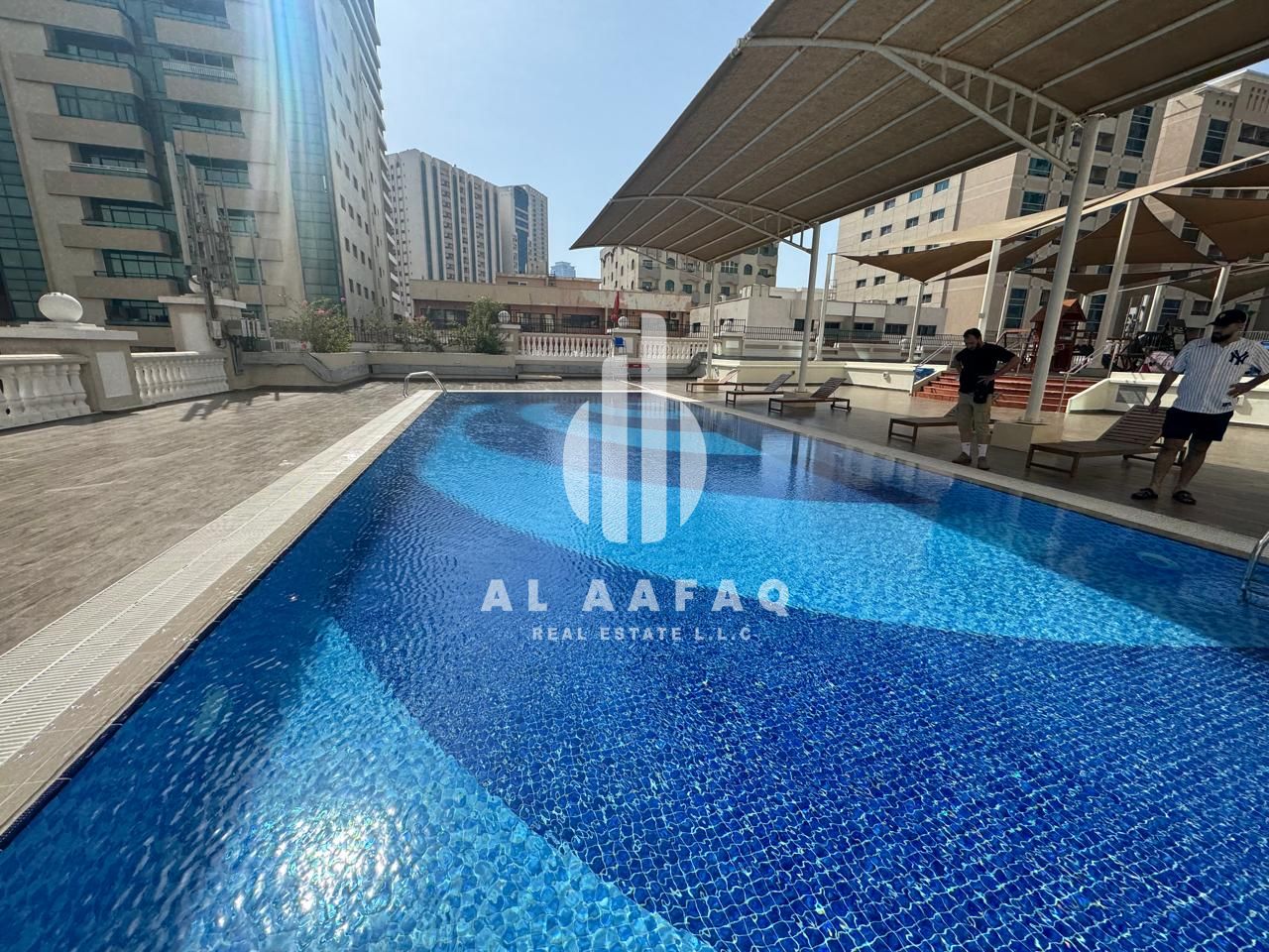 Most luxurious 2BHK| Master Bedroom | Free Parking | Free AC
