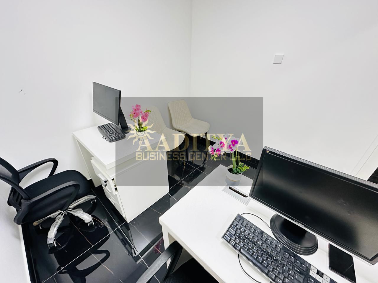 Stylish Office for Rent | Fully Fitted & Spacious| Direct from Owner