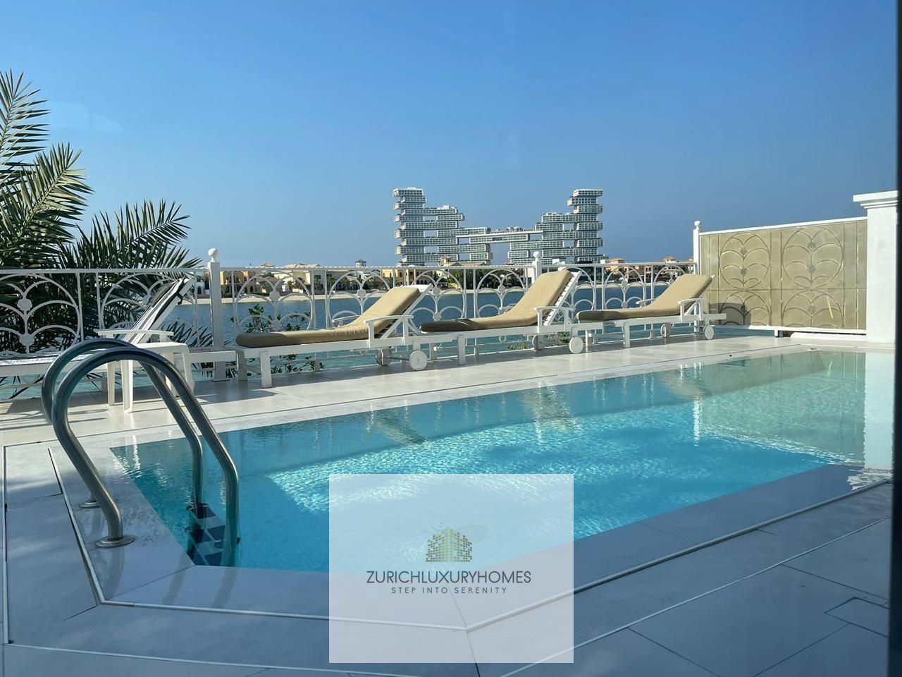 Atlantis View Furnished 5BR + M w/ Private Pool and Beach