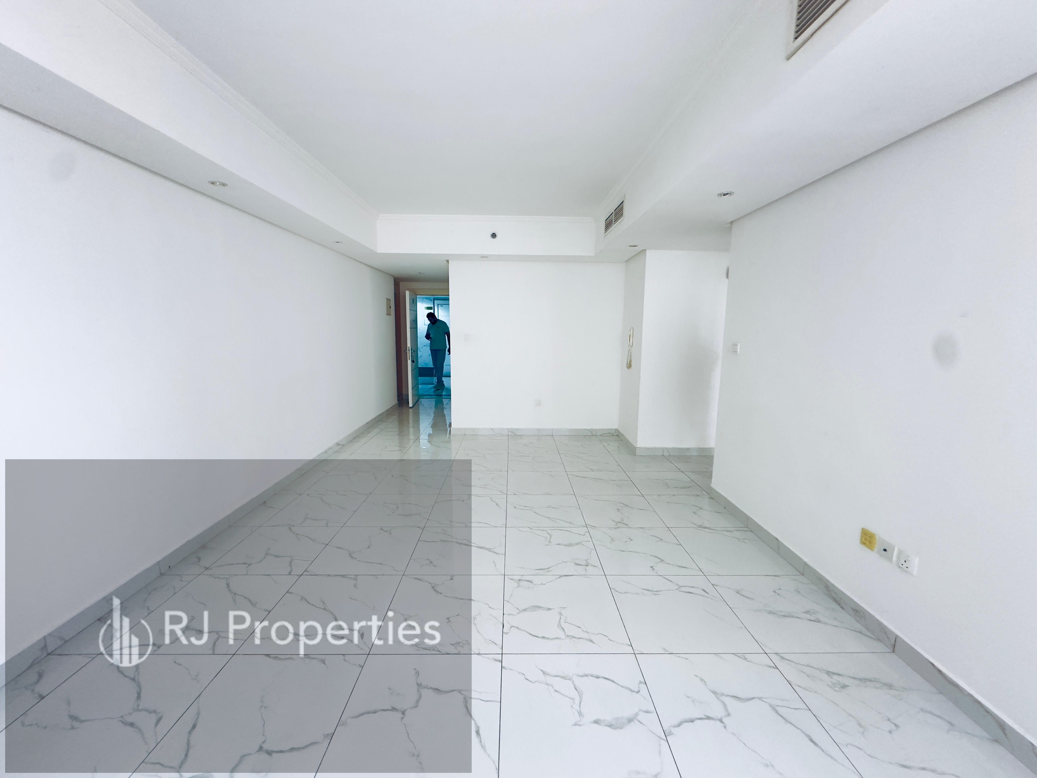Luxury Huje Spacious Appartment With Wardrobe Nice Finshing