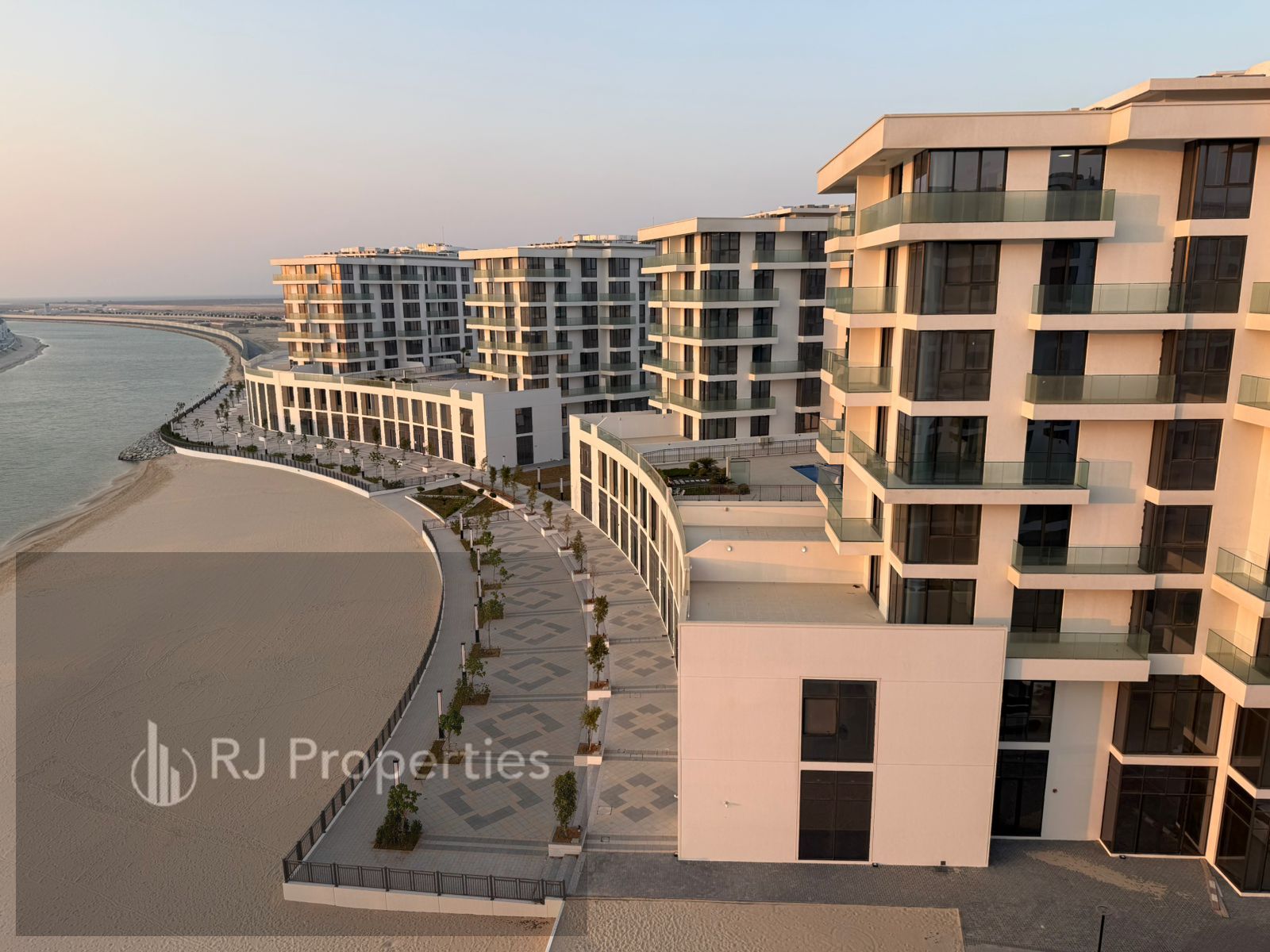 2BHK Specious Luxury apartment Cornish View Beautiful view Affordable Price