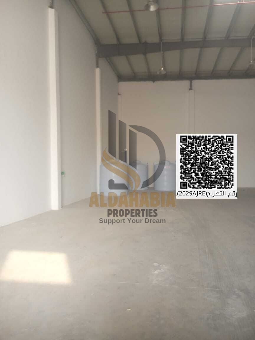 Warehouse for annual rent in Umm Al Quwain – Prime location and attractive price