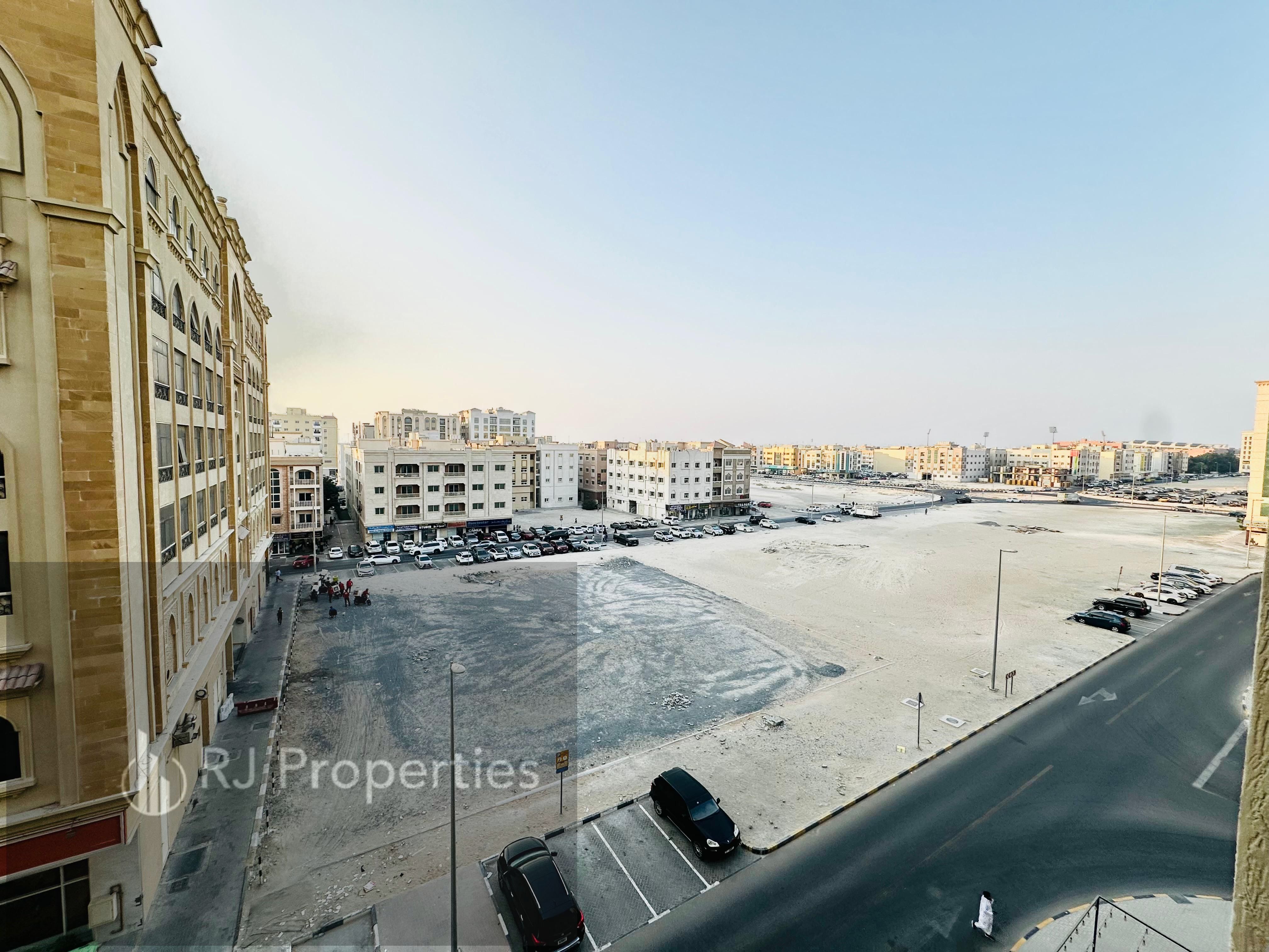 2 BR apartment - Neat and clean family building - balcony - Near to Safari mall - Easy access for Dubai