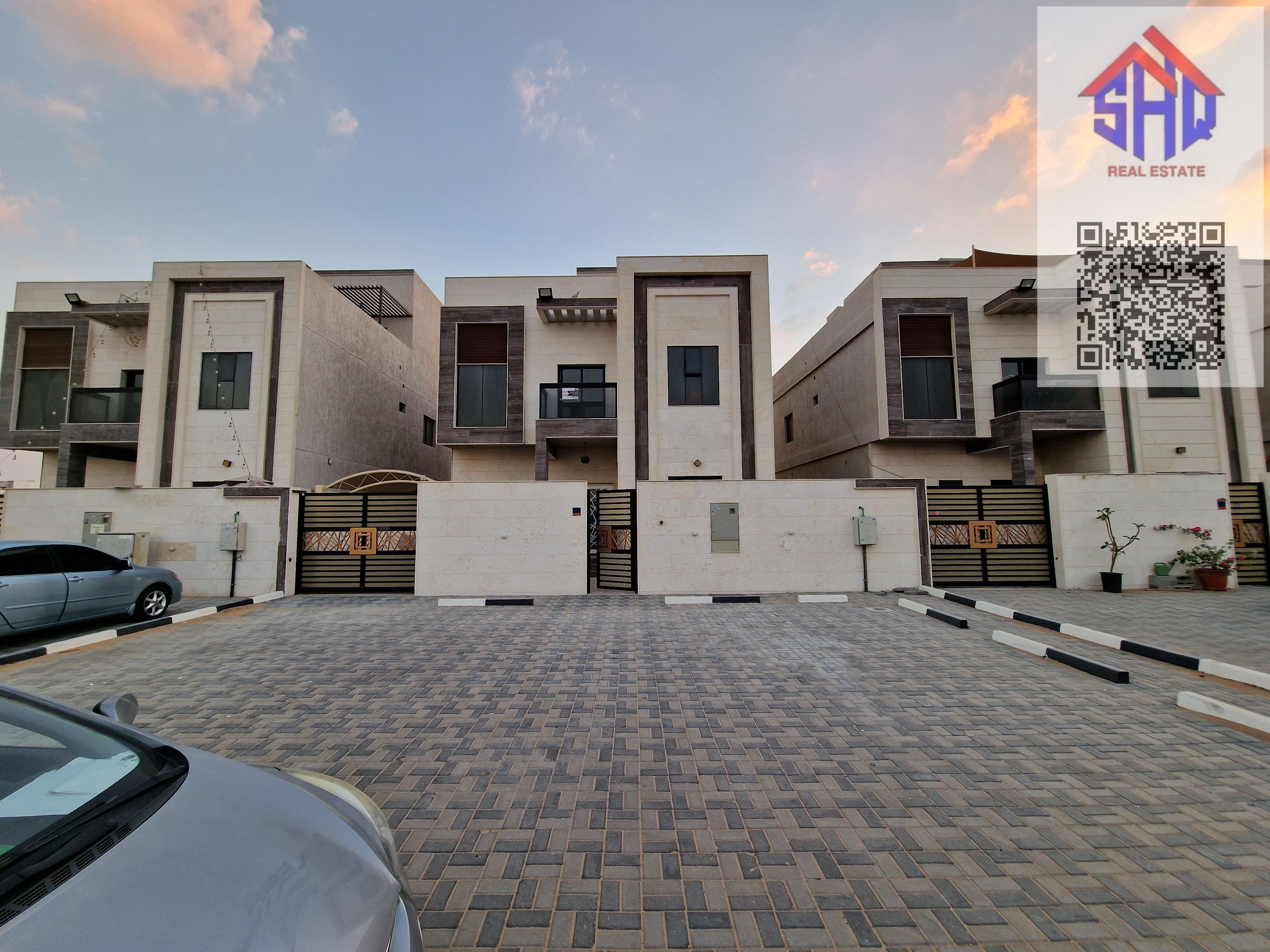 Villa for rent with roof + 6 master bedrooms with built-in wardrobes, majlis, living room, maid's room with canopy and outdoor setback