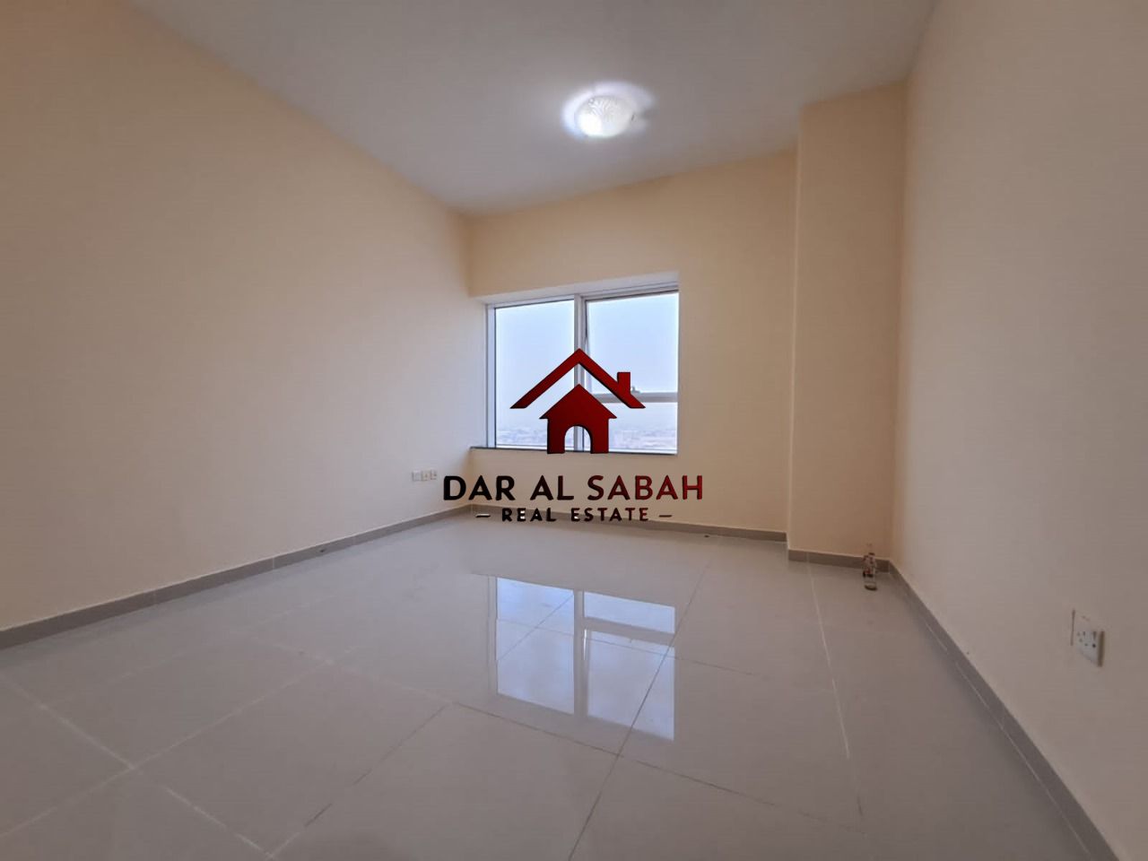BIG AND SPACIOUS APARTMENT NEAR RTA DUBAI BUS STOP