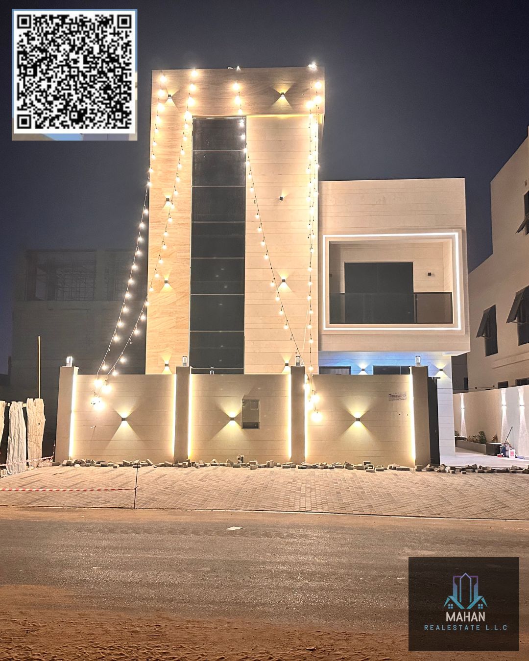 Modern 5-Bedroom Villa for Sale in Ajman – Al Helio 2 Property Details: 	•	Location: Al Helio 2, Ajman 	•	Land Area: 3,014 sq. ft 	•	Built-up Area: 3,600 sq. ft 	•	Price: AED 1.88 Million (Including Registration Fees) Villa Features: 	•	5 Master Bedroom
