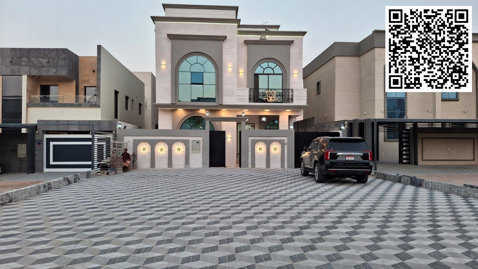 Luxury villa for sale with freehold ownership for all nationalities in Al Helio 2 area – Ajman. 7 spacious master bedrooms with en-suite bathrooms and