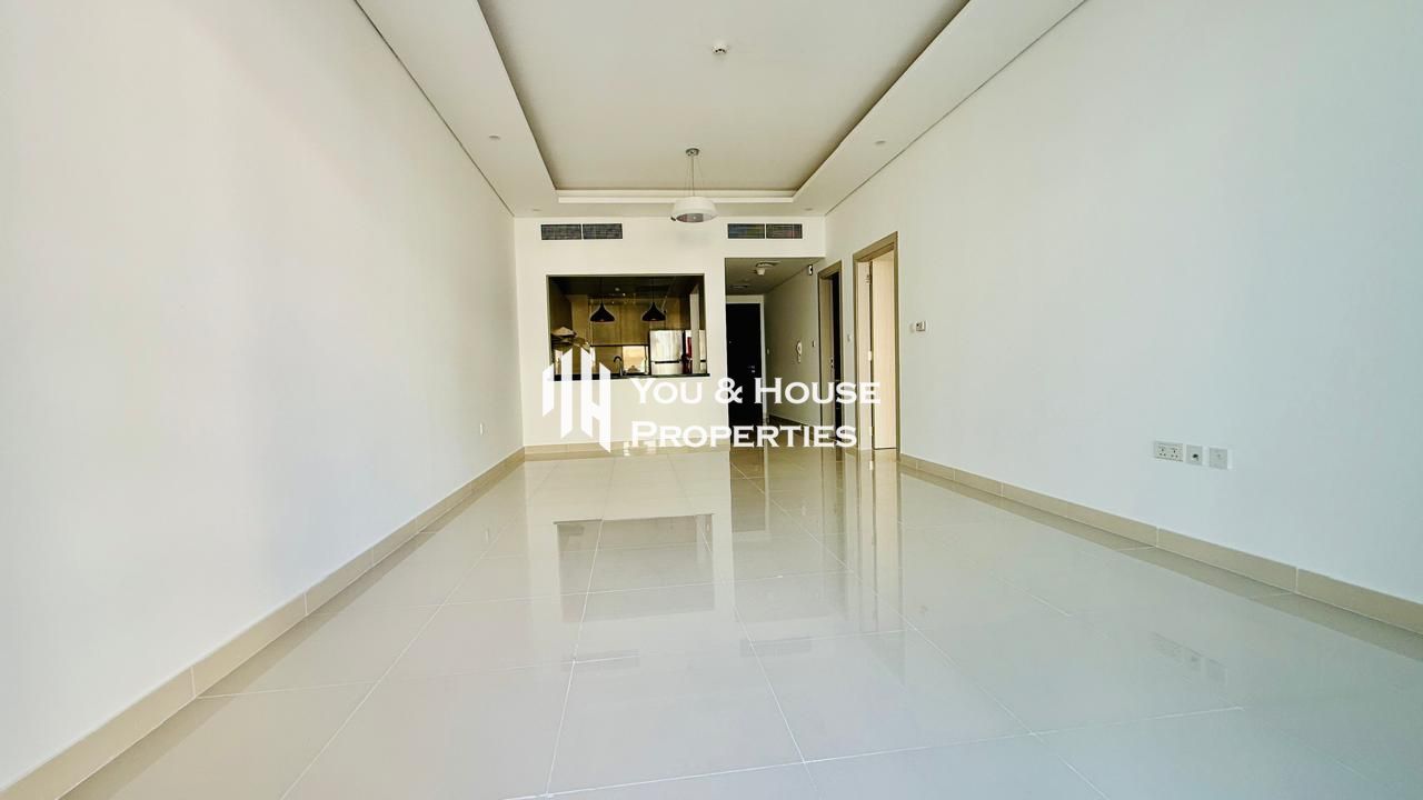Chic & Huge 1Bed Apartment I Well Maintained I Convenient Location