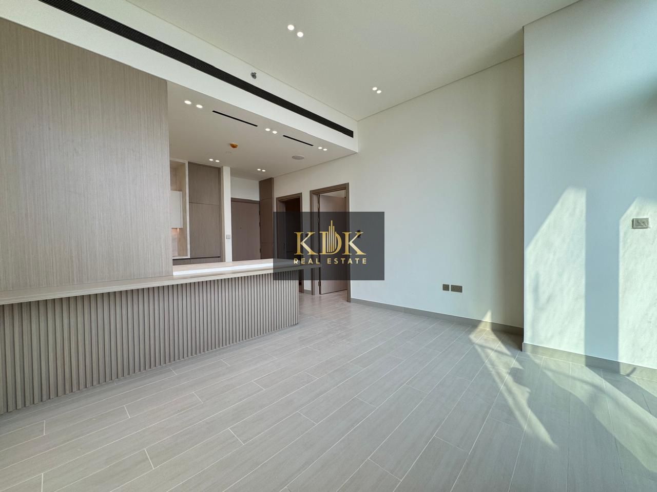 Spacious Unit | Huge Layout | Prime Locatio