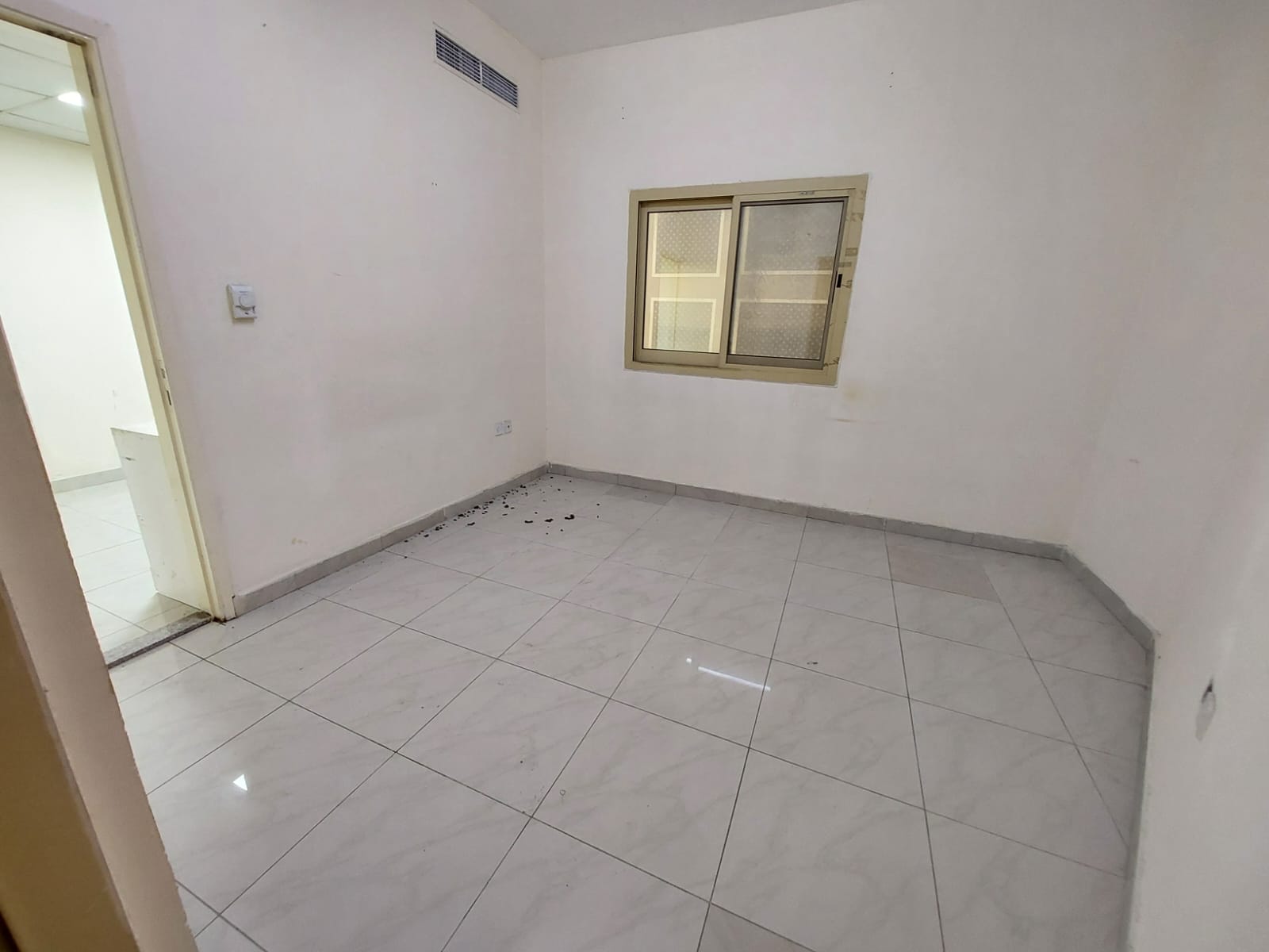 Brand New studio with wardrobe just 30k