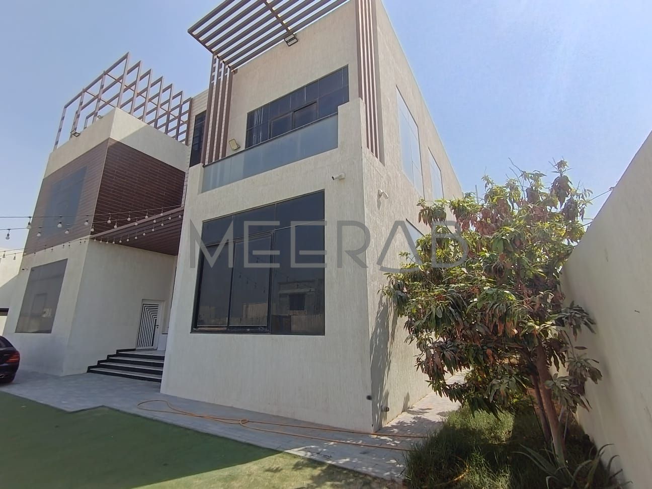NICE AND SPACIOUS | 5 BEDS PLUS MAID | CINEMA ROOM