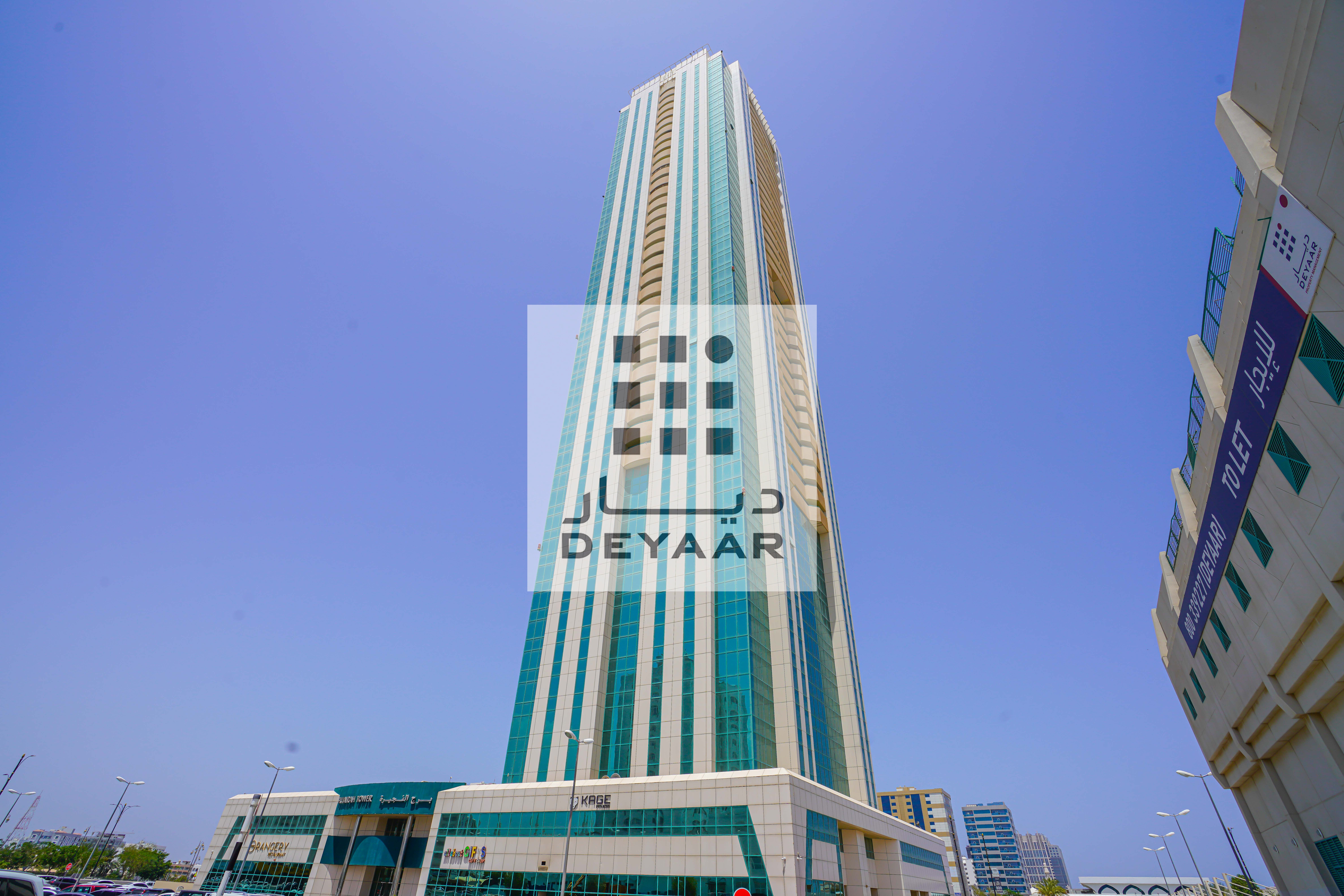 Spacious 2 bed with balcony | 1 month free