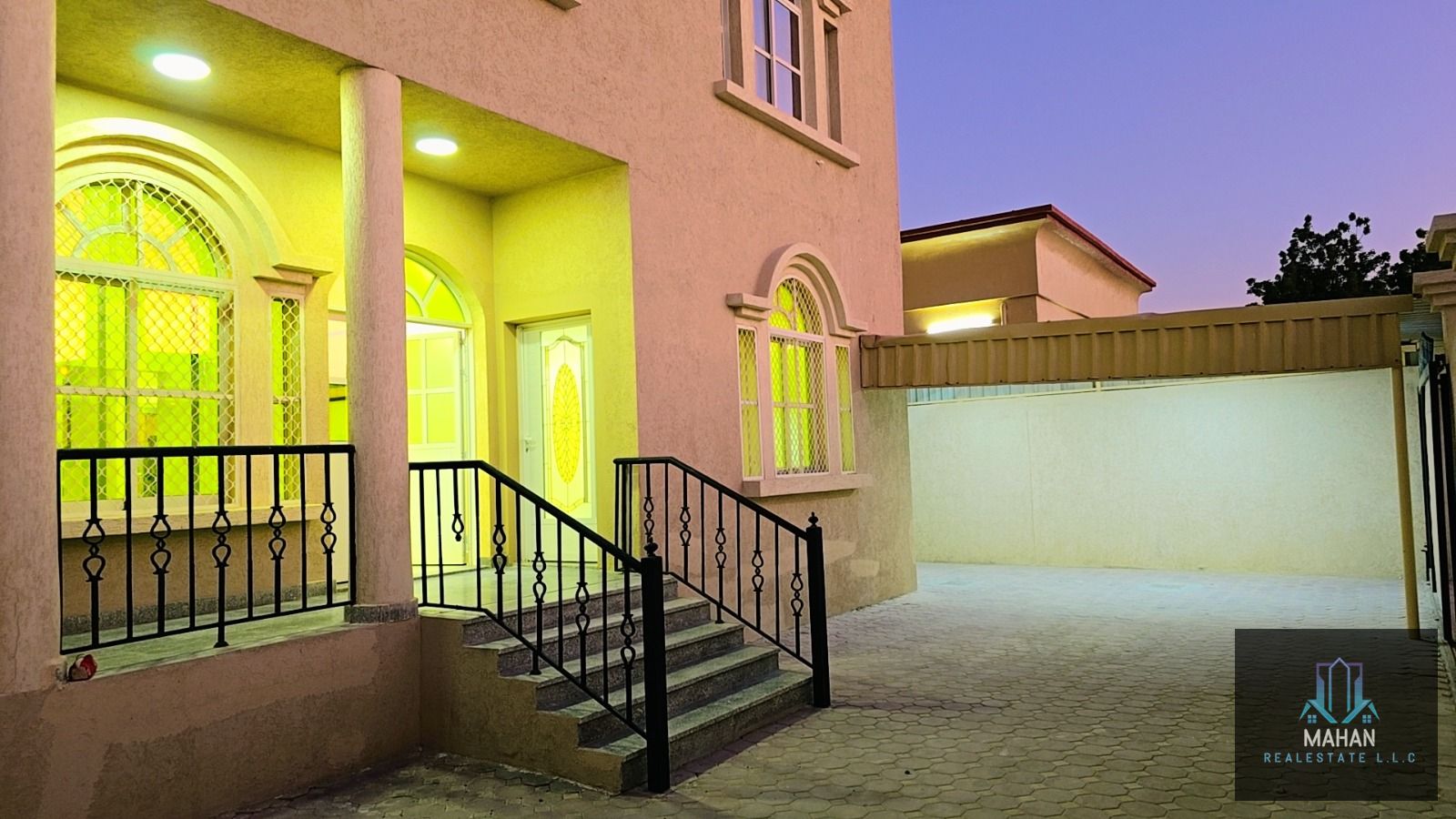 Villa For Rent In Rawdha 3 5 Master Bedroom Hall Majlis Kitchen Maid room Asking Rent : 110k