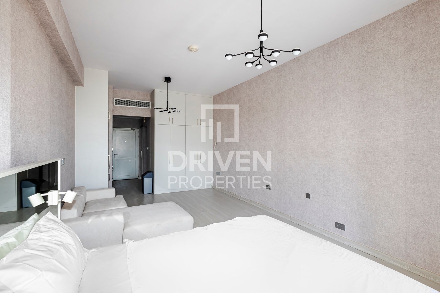 Modern and Furnished | Palm View | Vacant