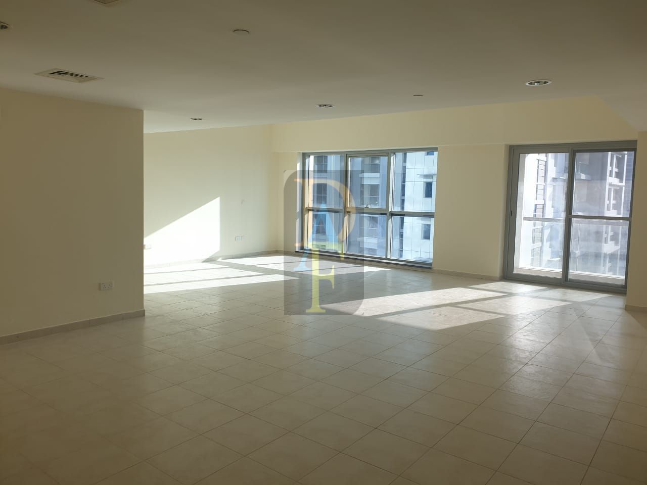 4+Maidroom | Huge Hall With Big Kitchen | Ready To Move |