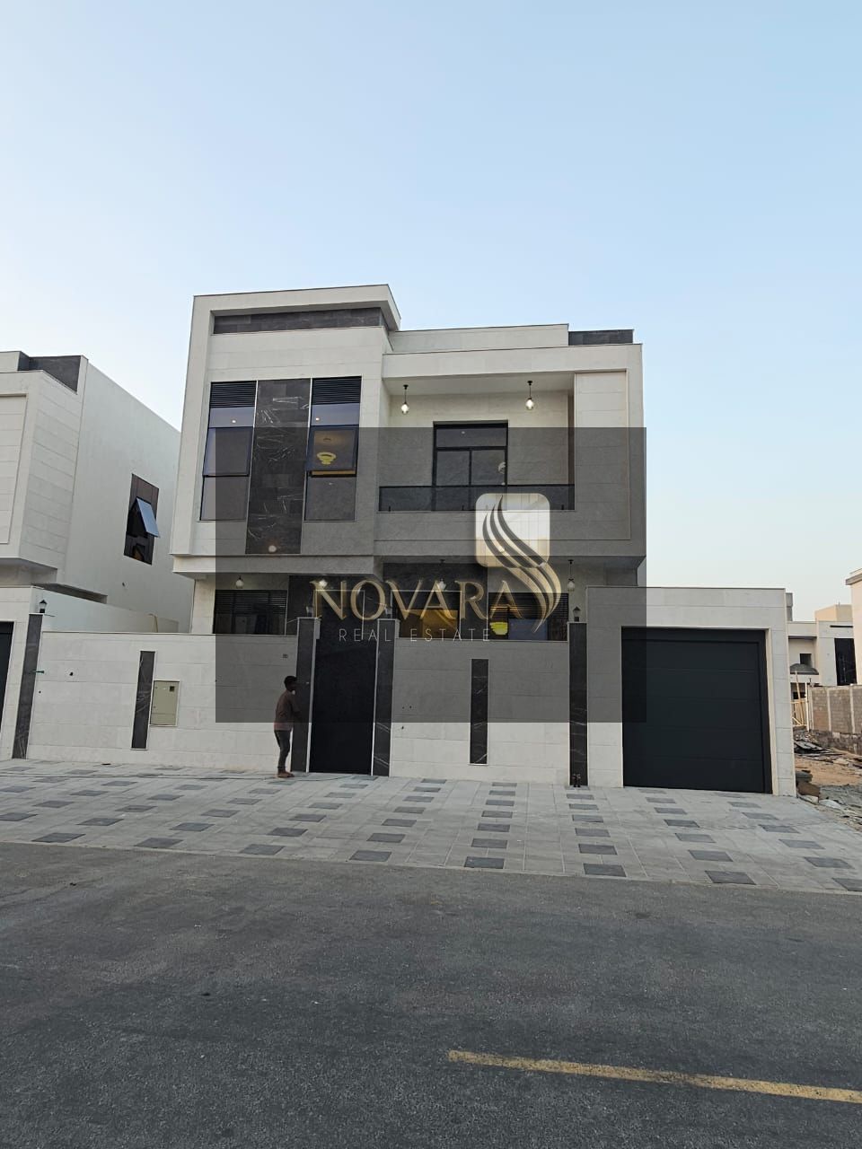 For sale directly from the owner: 3 adjacent villas in Al Bahia, five master bedrooms, central air conditioning, spacious areas, and a great price.