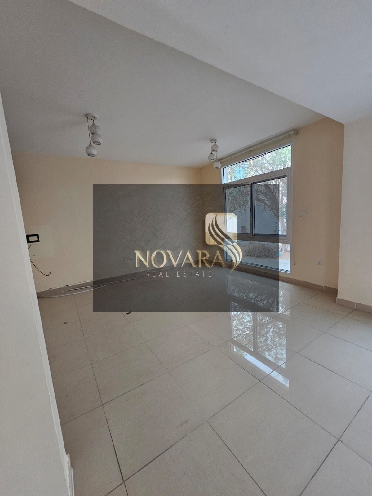 A unique opportunity for annual rent – a luxurious villa with a modern design in Al Jurf 2, Ajman, with a strategic location and spacious layout.