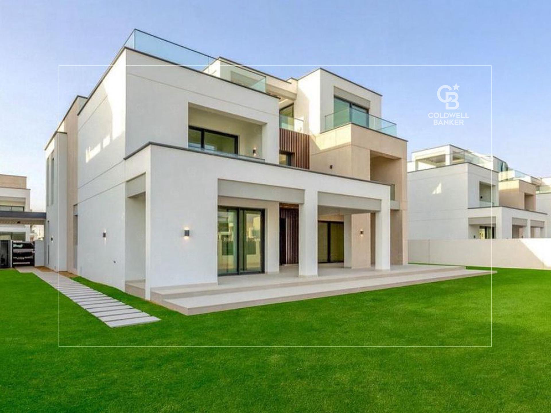 Single row | Prime location | Huge plot