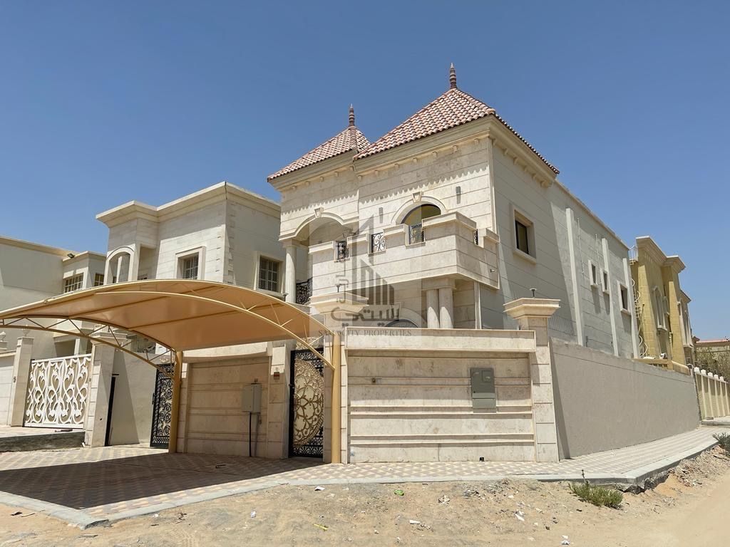 Villa classic for sale in good location