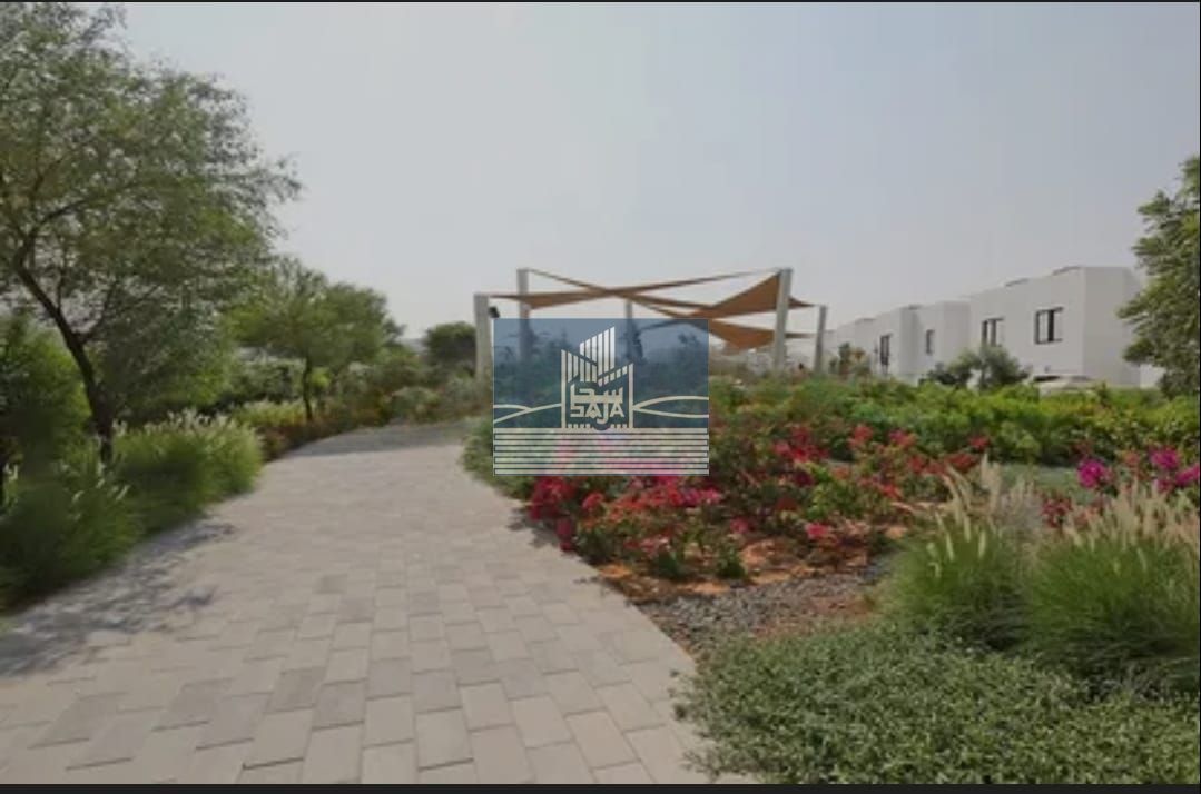 VACANT /BIG GARDEN/AMAZING LOCATION