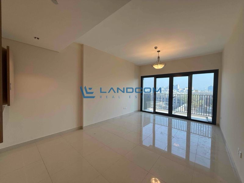 Luxurious Living at Al Zaina Plaza, Deira - 2 BR Apartment for Rent.