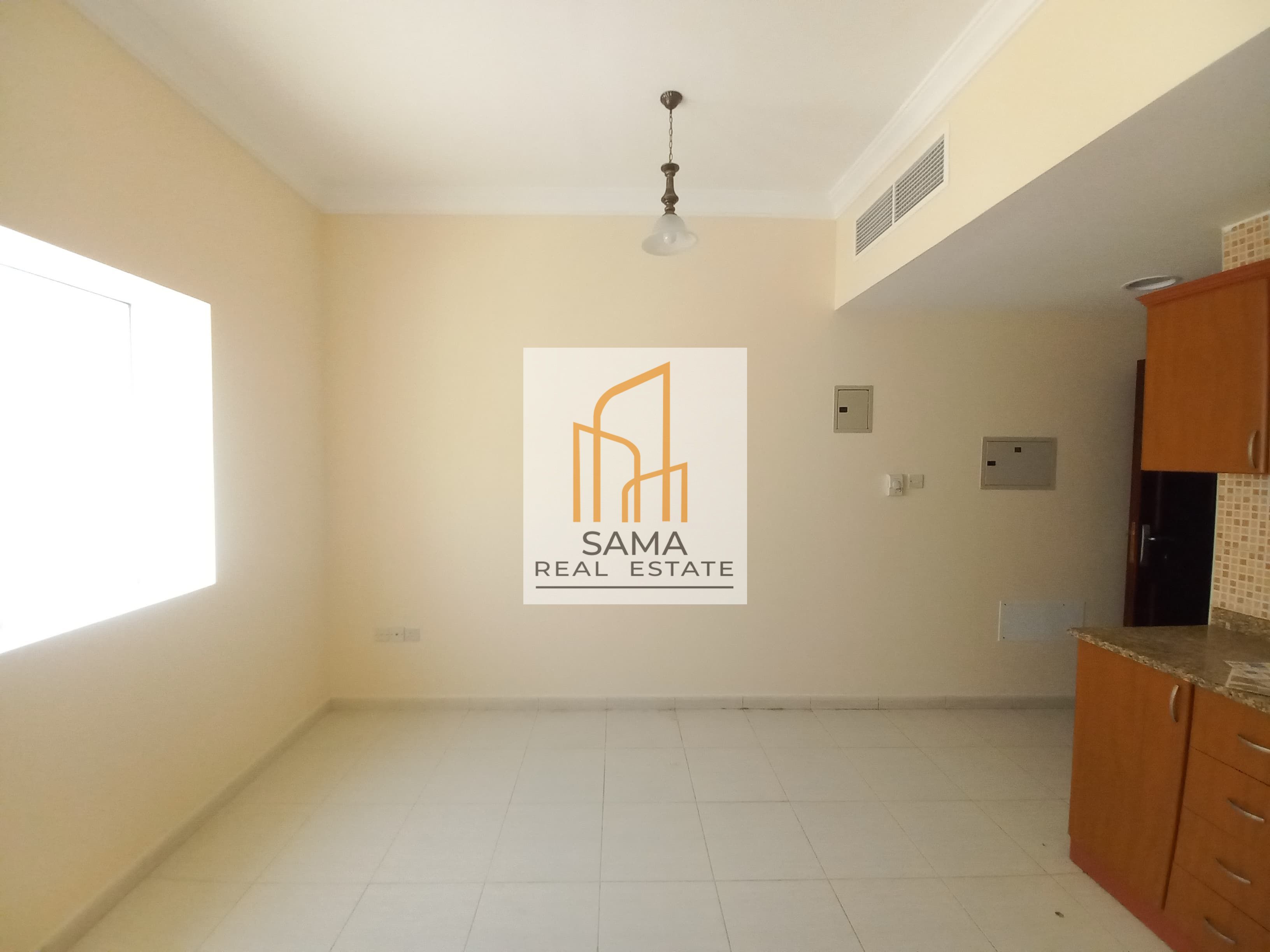Hot offer family studio big size Central ac close to madina shopping center only 16k only no deposit muwaileh