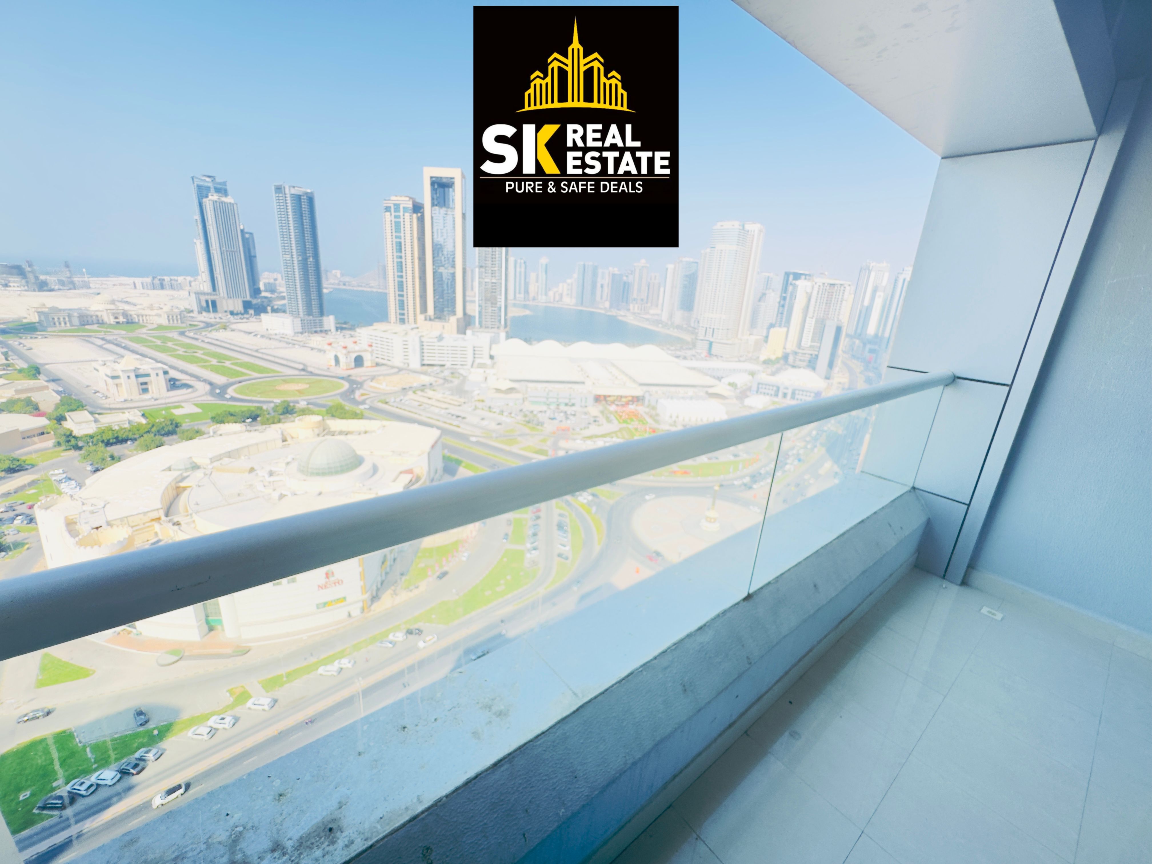 LUXURIOUS &SEA VIEWS 3BHK RENT 68K WITH FREE AMUNITIES