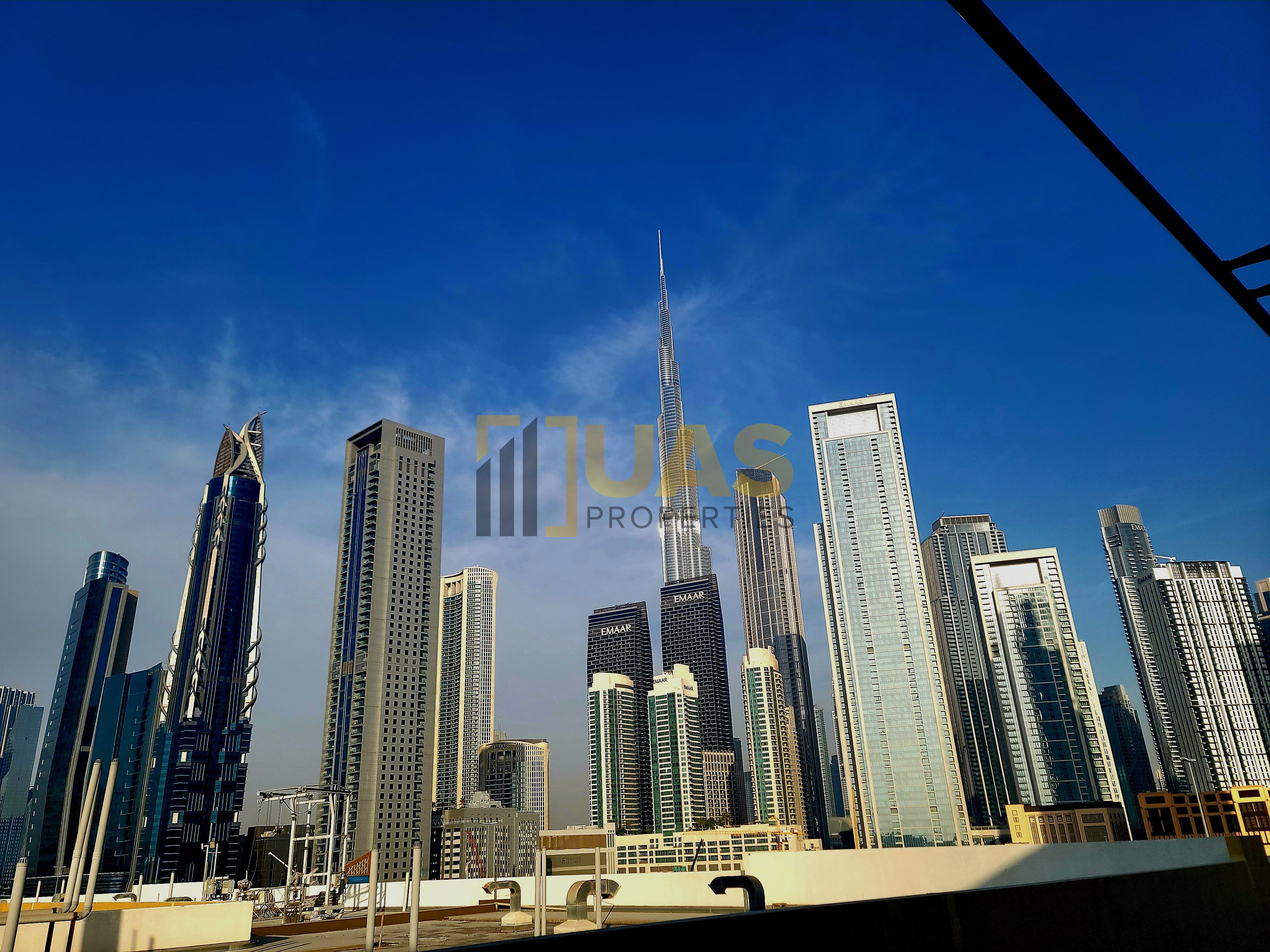 BURJ VIEW 1BHK LUXURIOUS UNIT READY TO MOVE HOT