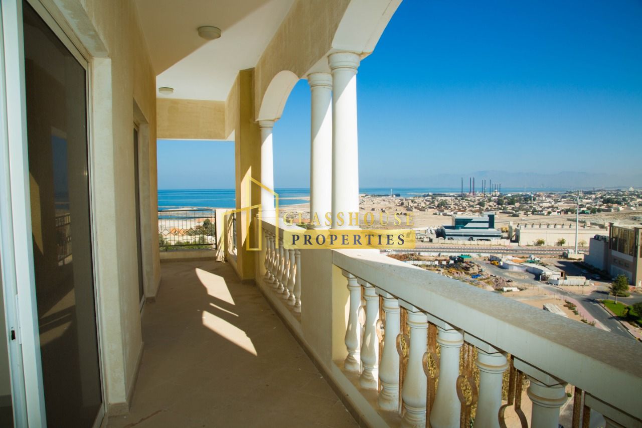 High Floor 2 BR Lagoon View Apartment for RENT