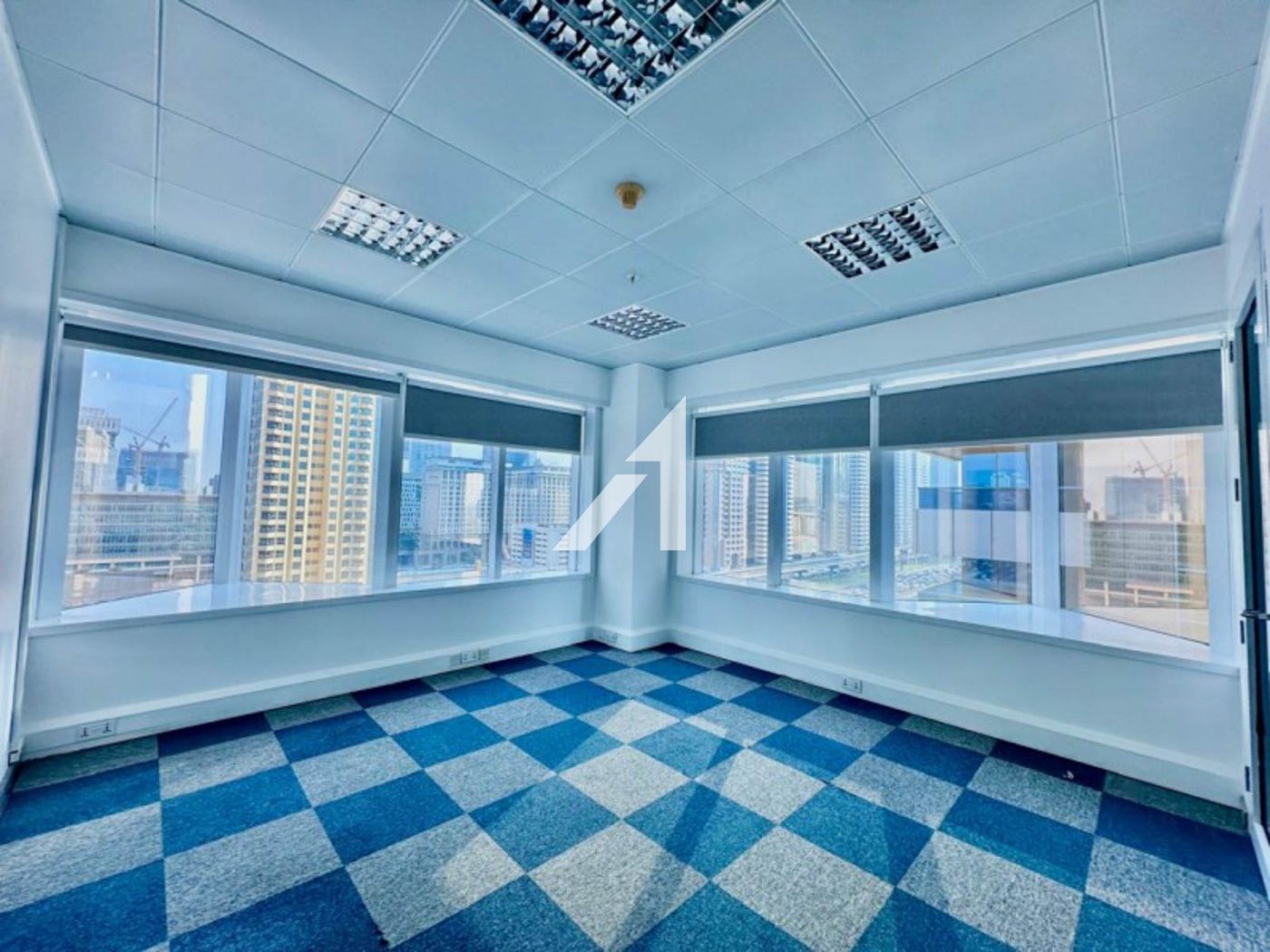 Prime Location | Facing Main Sheikh Zayed Road