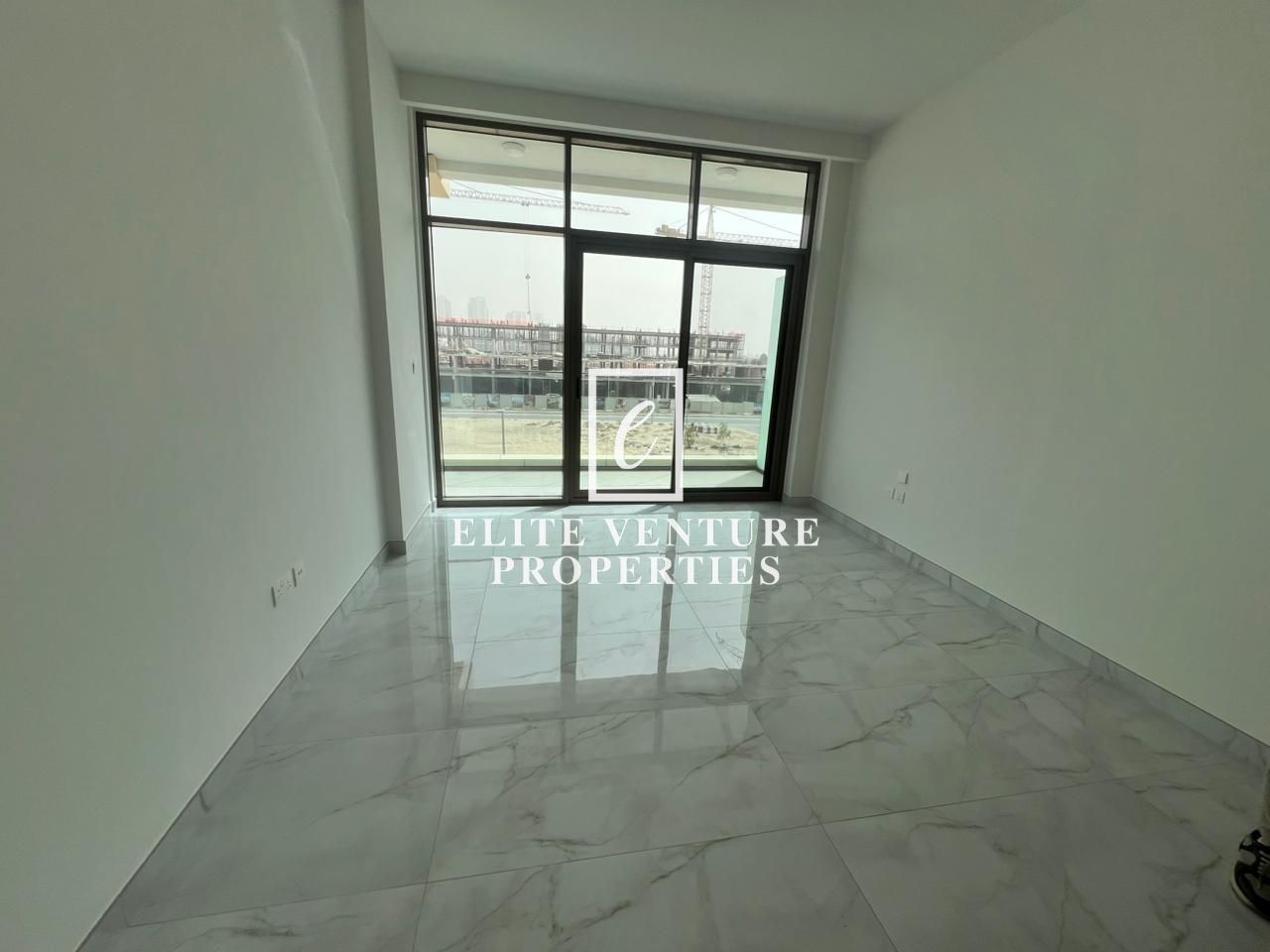 VACANT | STUDIO | PRIME LOCATION