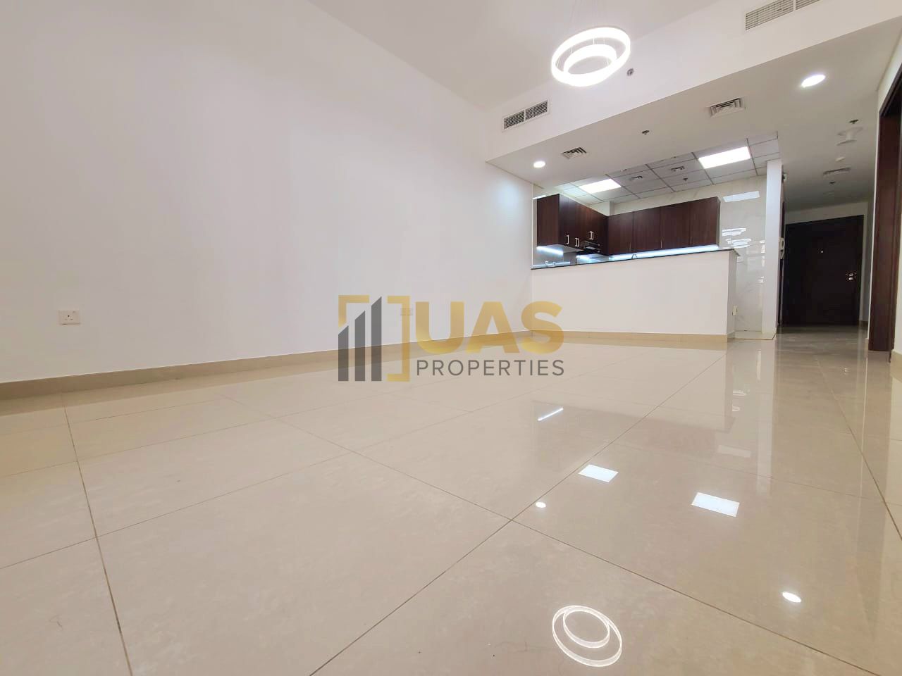 AMERICAN STYLE KITCHEN 1BHK NEAR METRO LUXURIOUS