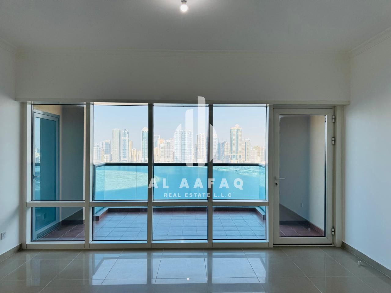 Spacious 3BHK | Master bedroom | Free AC | Parking free