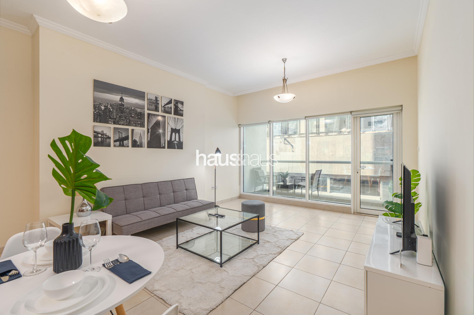 Spacious 1BR | Close to Dubai Mall | Sleeps 3