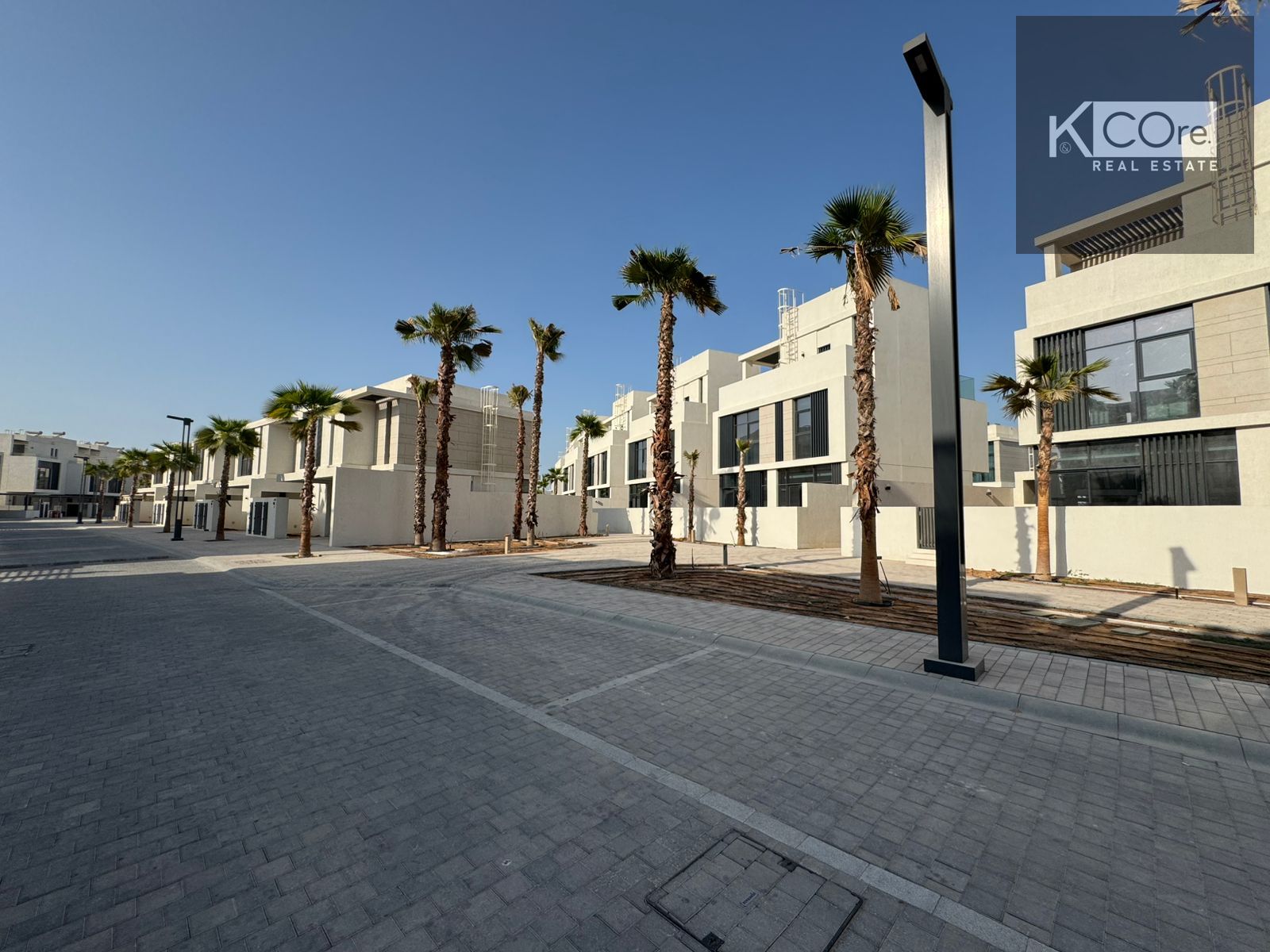 2BR BRAND NEW DANAH BAY TOWNHOUSE FOR RENT