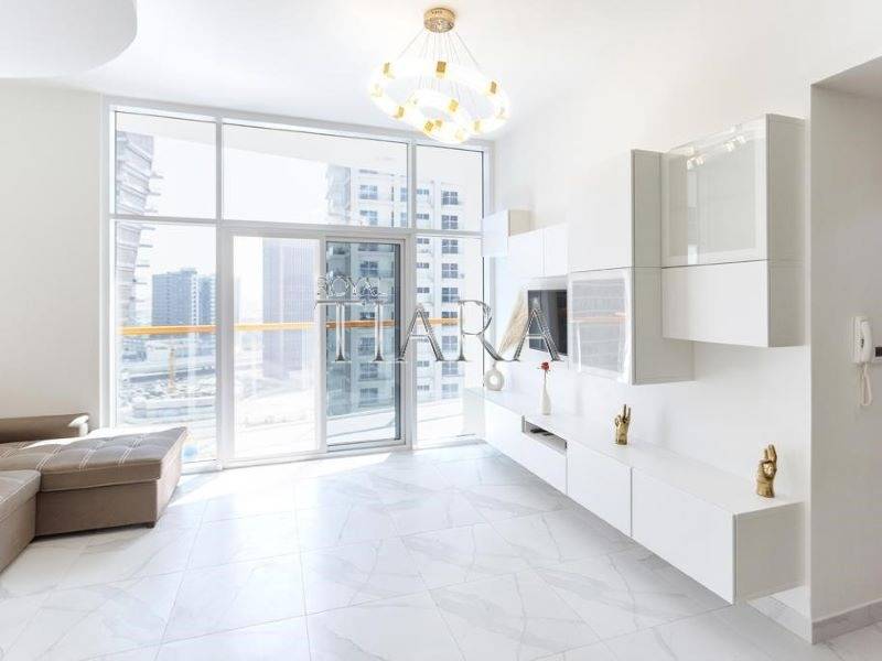 Luxury Upgraded Apartment Vacant Burj Khalifa View