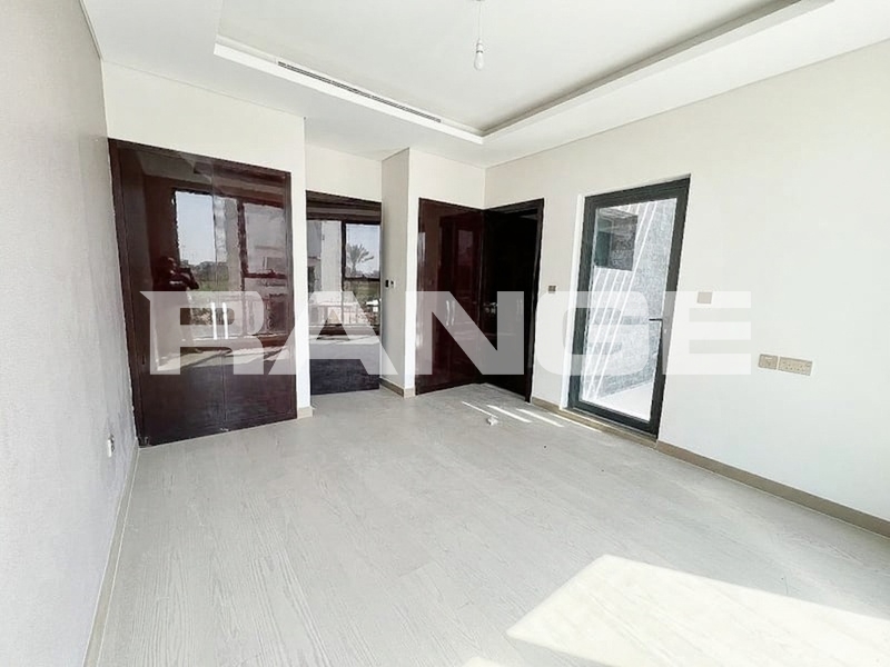 Golf view | Modern layout with Maid Room
