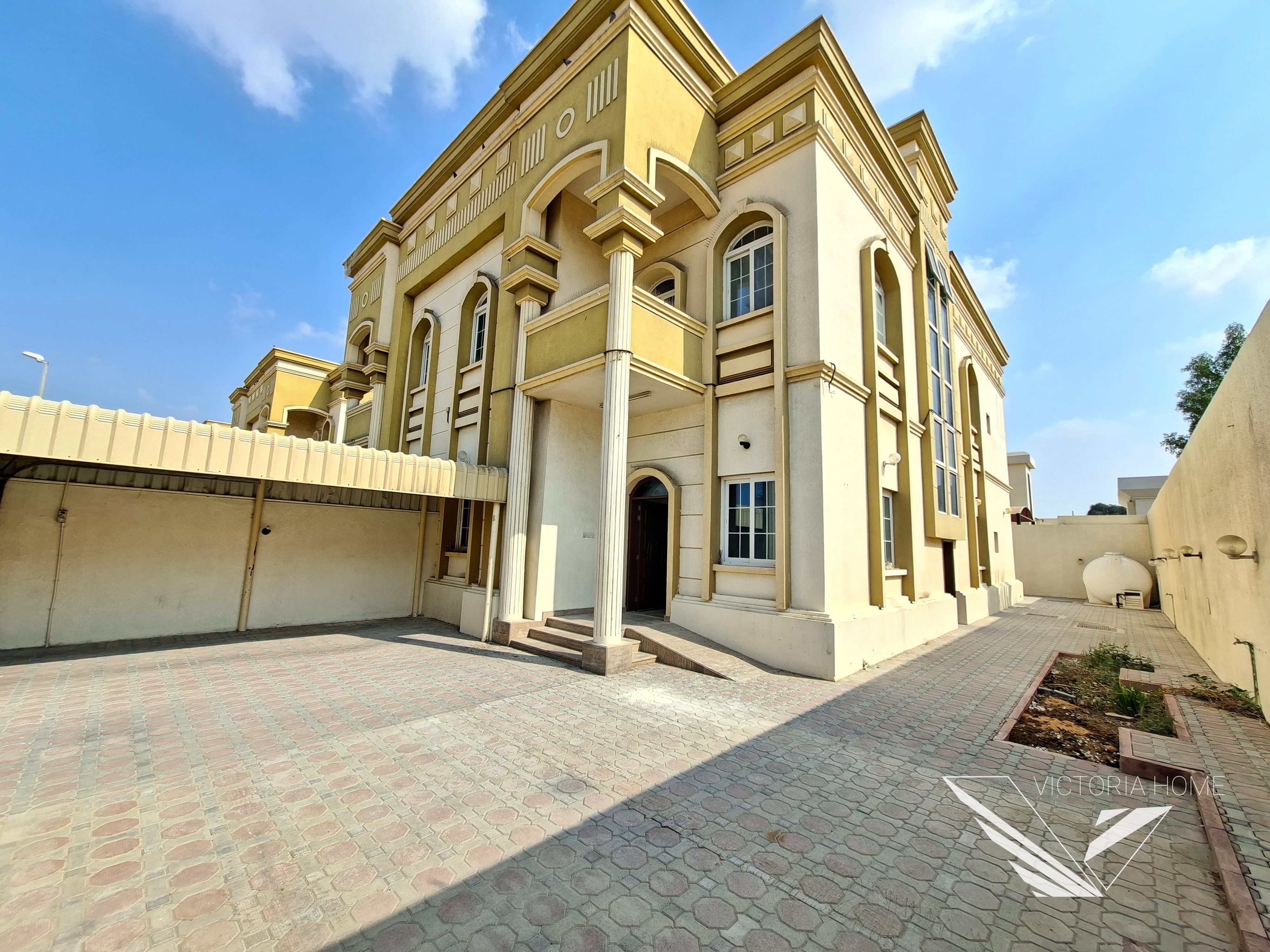 Spacious!4 bedroom villa big hall inside parking big lawn al jazzat sharjah