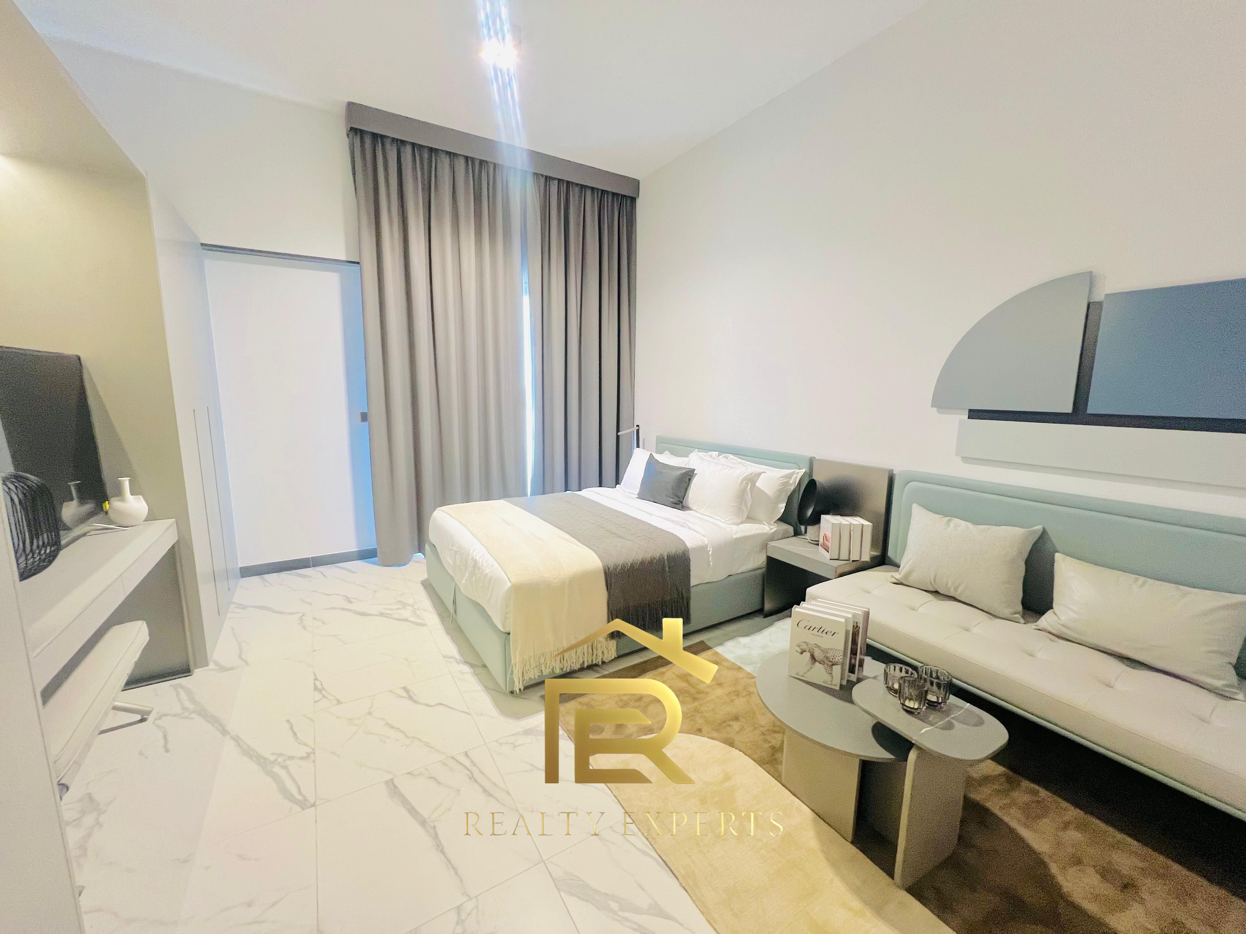FULLY FURNISHED | READY TO MOVE| BIG LAYOUT