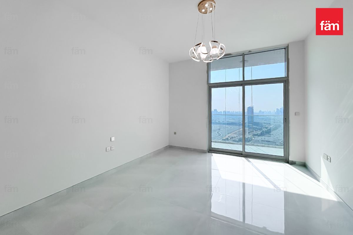 Modern Studio | Mid Floor | Semi-Furnished