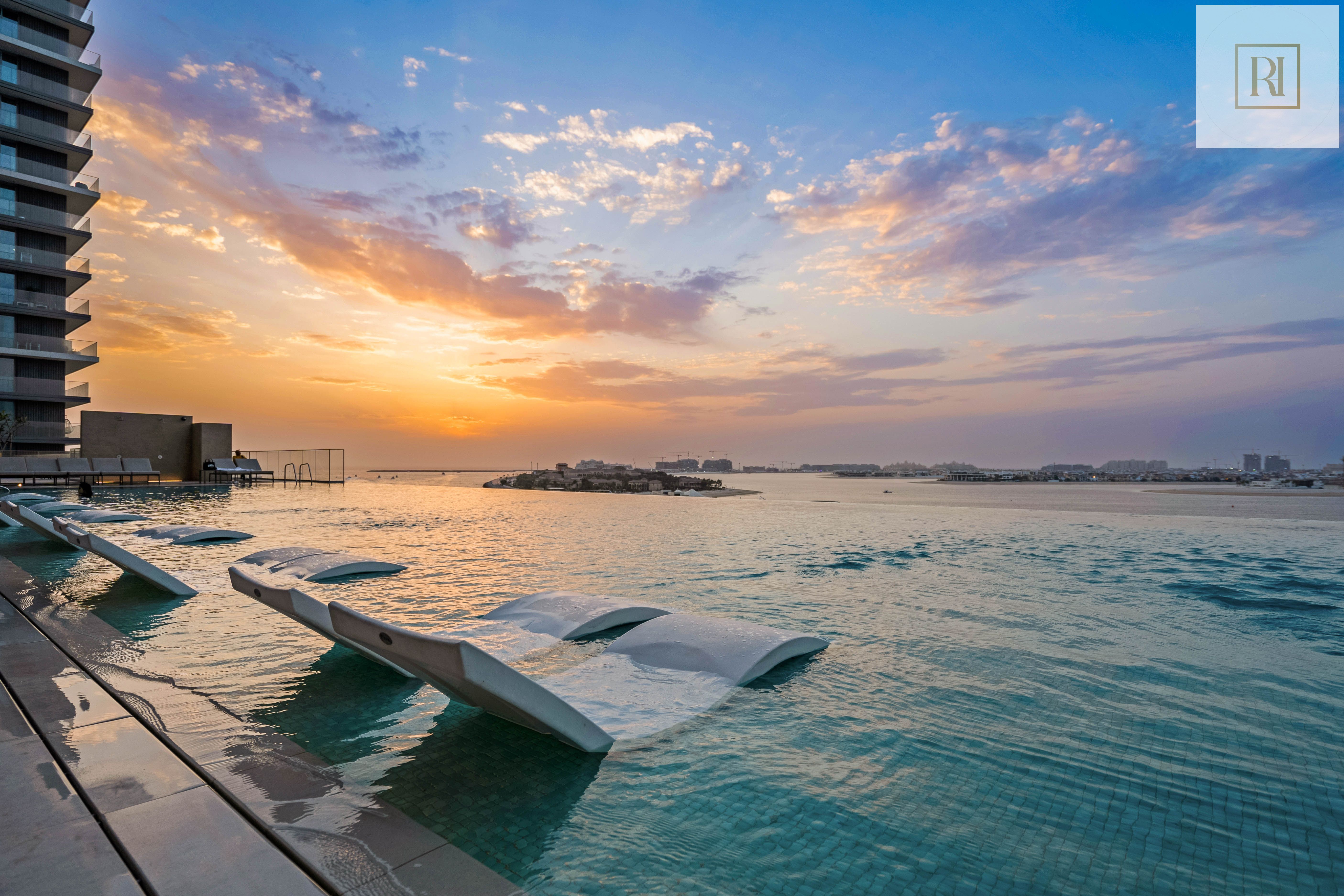 Private Beach-Infinity Pool-Lux Beachfront