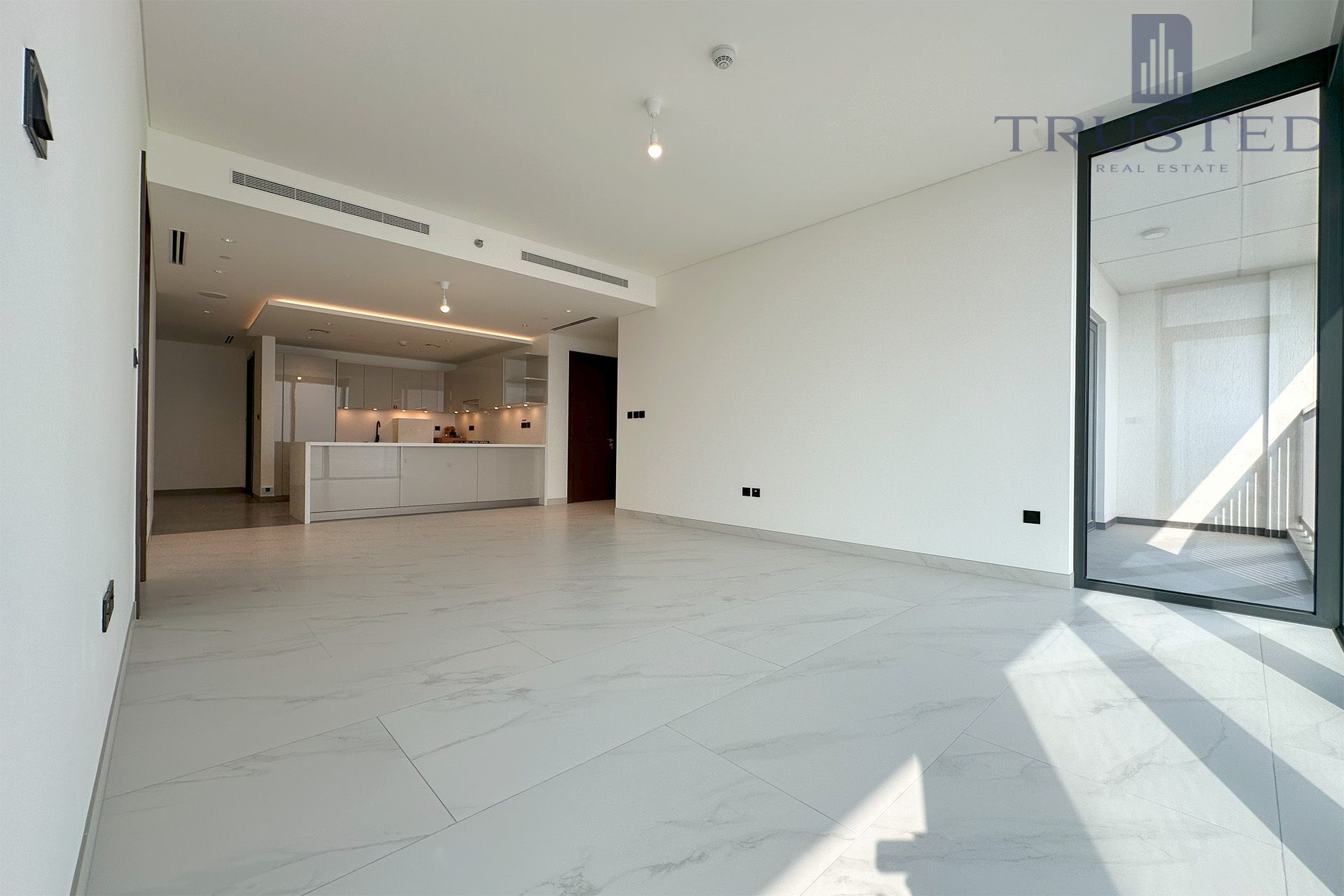 2BR| Unfurnished | Huge Layout