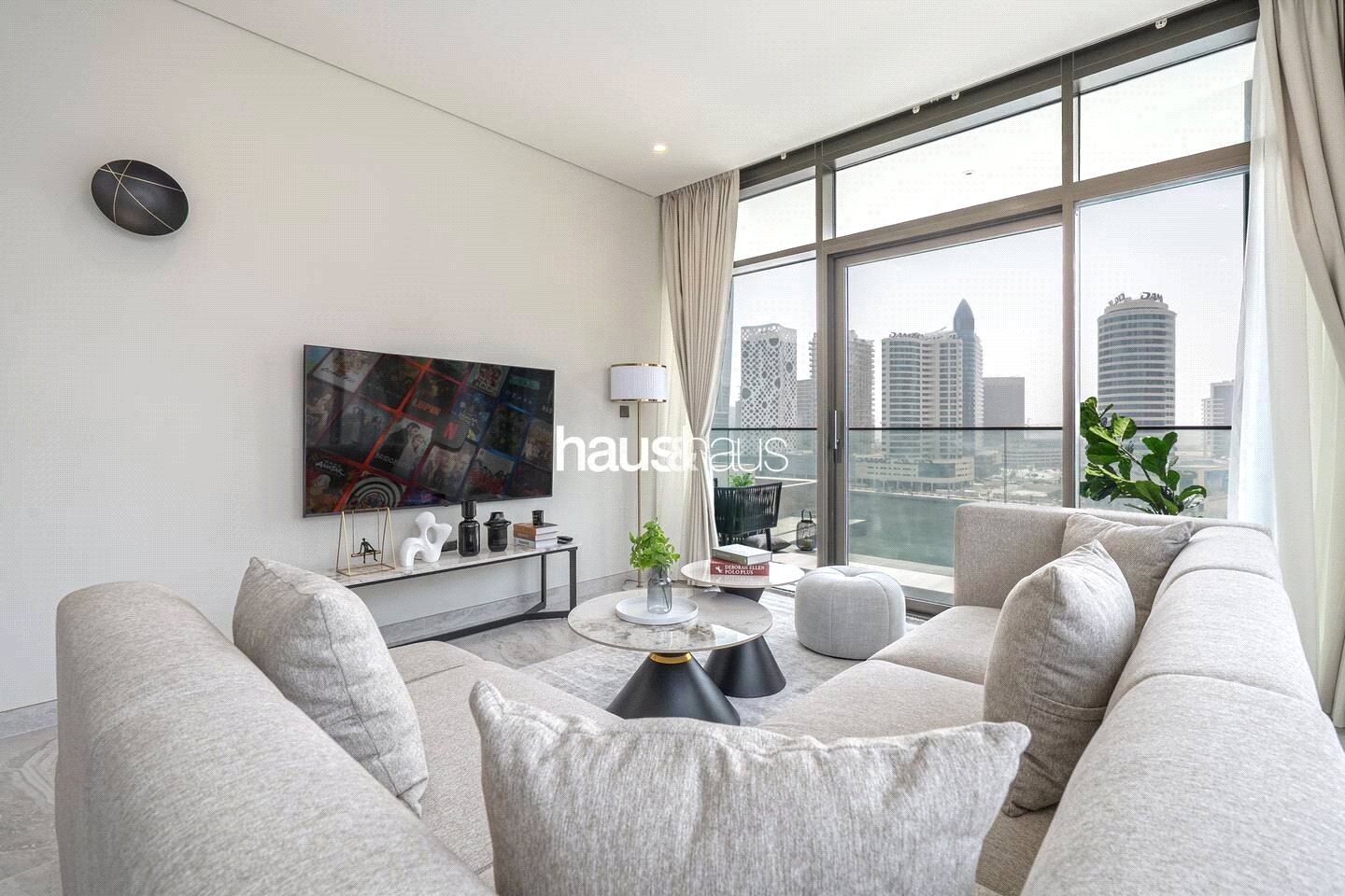 Canal & Community View | Corner Unit | Furnished