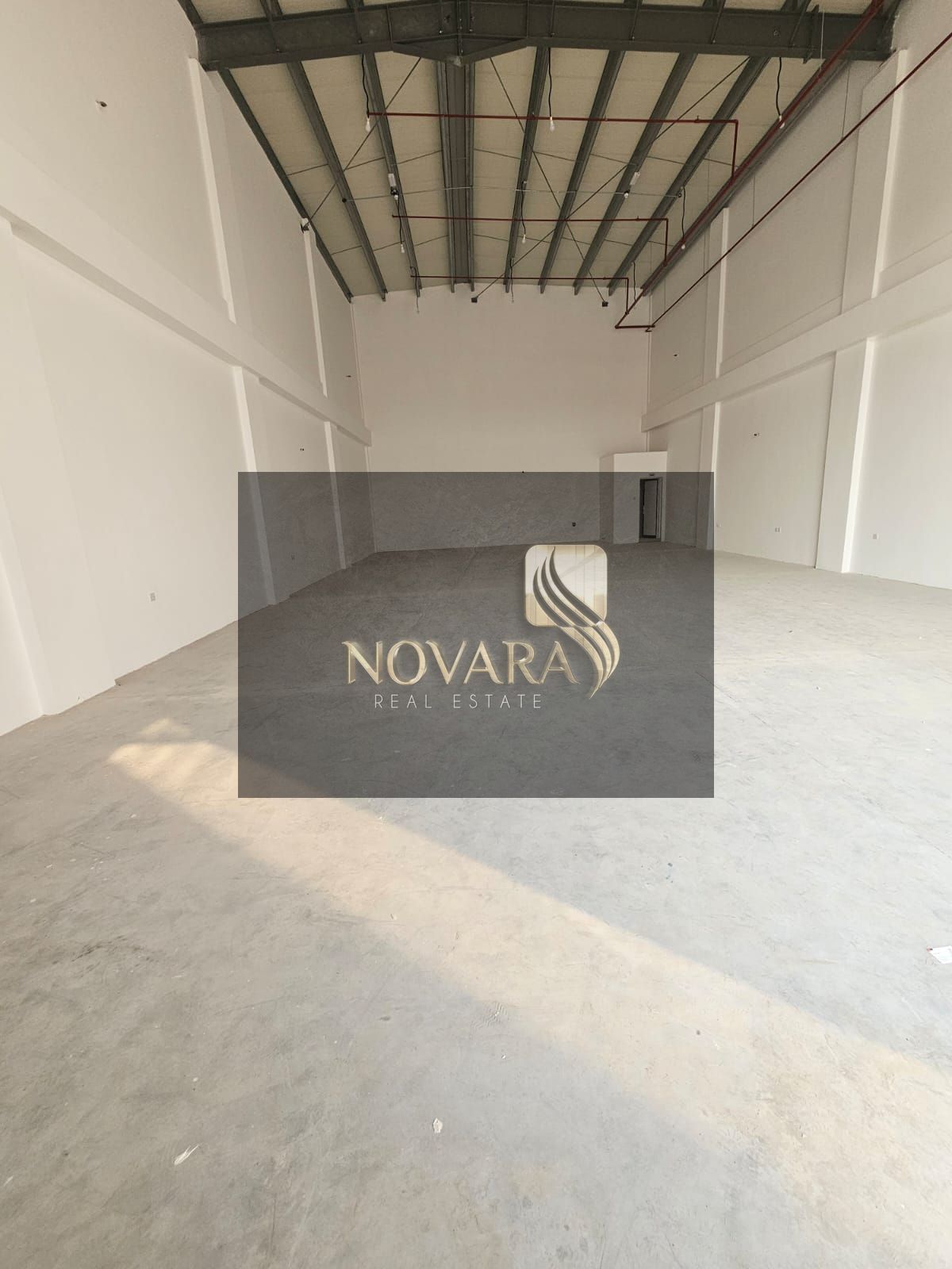 Annual Rental – Warehouse in Ajman / Al Jurf Industrial Area 3 Prime Location: Located in Al Jurf Industrial Area 3, behind the Chinese Market