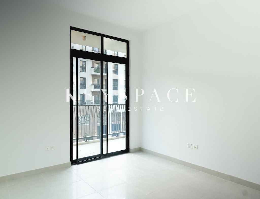 Prime Beachfront Property | Spectacular Sea Views | Vacant & Furnished Option | Resale
