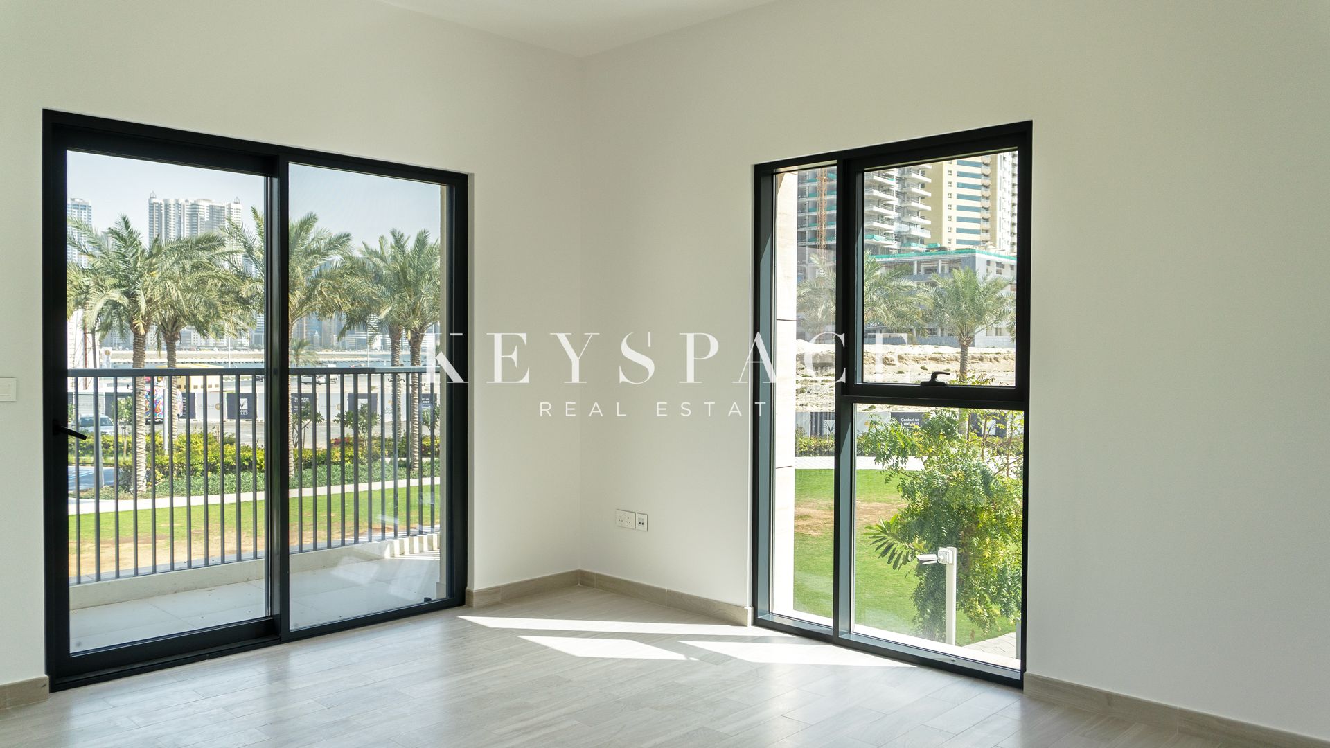 Waterfront Elegance | Vacant | Beach Access | 10 Minutes to Dubai | Resale